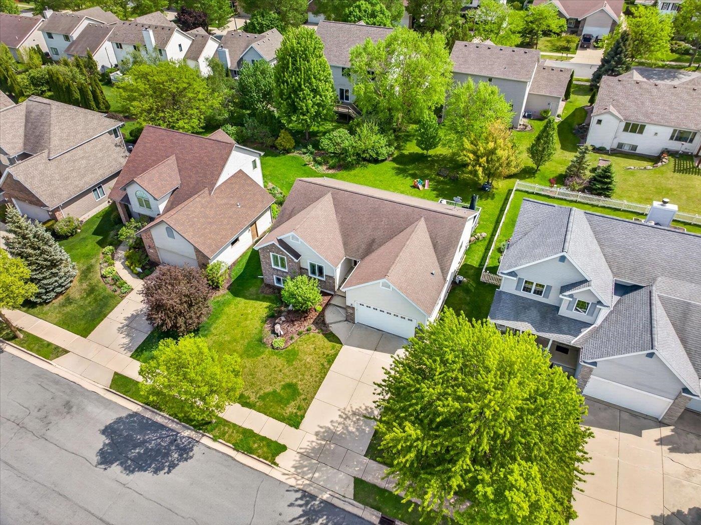9423 White Fox Lane