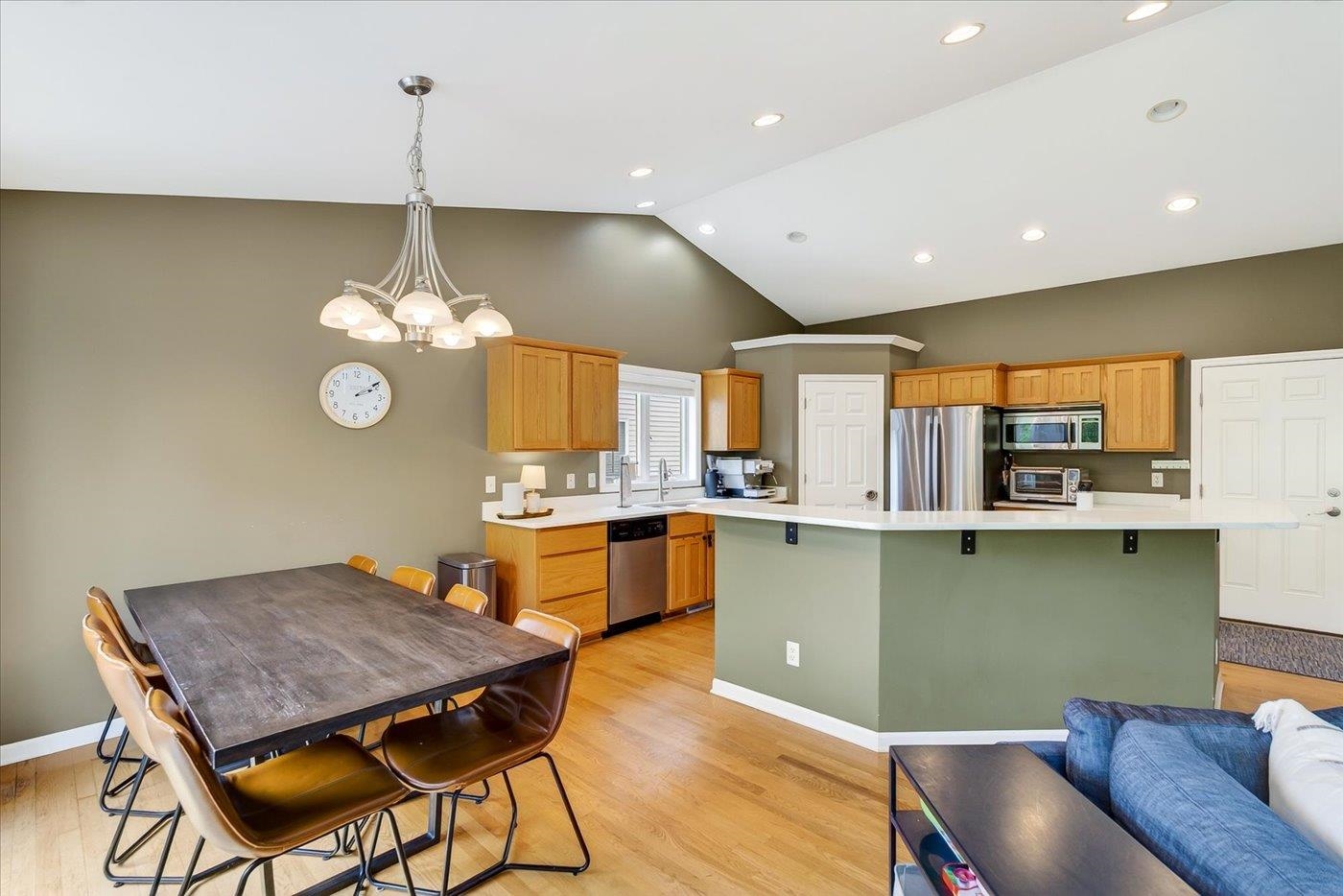 9423 White Fox Lane