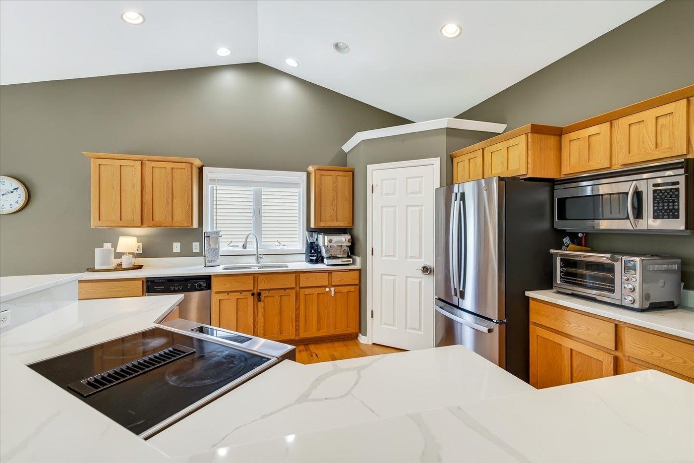 9423 White Fox Lane