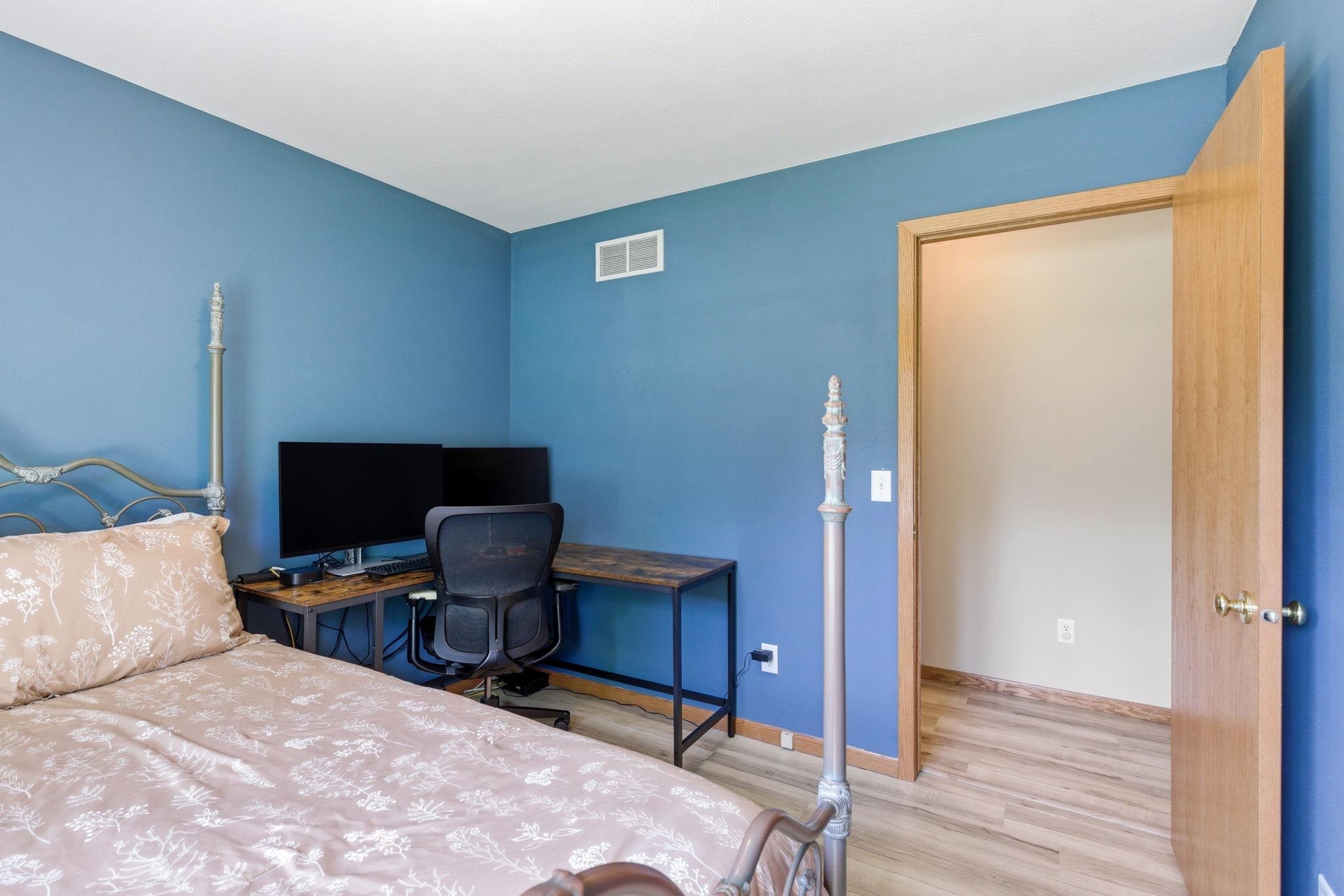626 Meadowview Lane