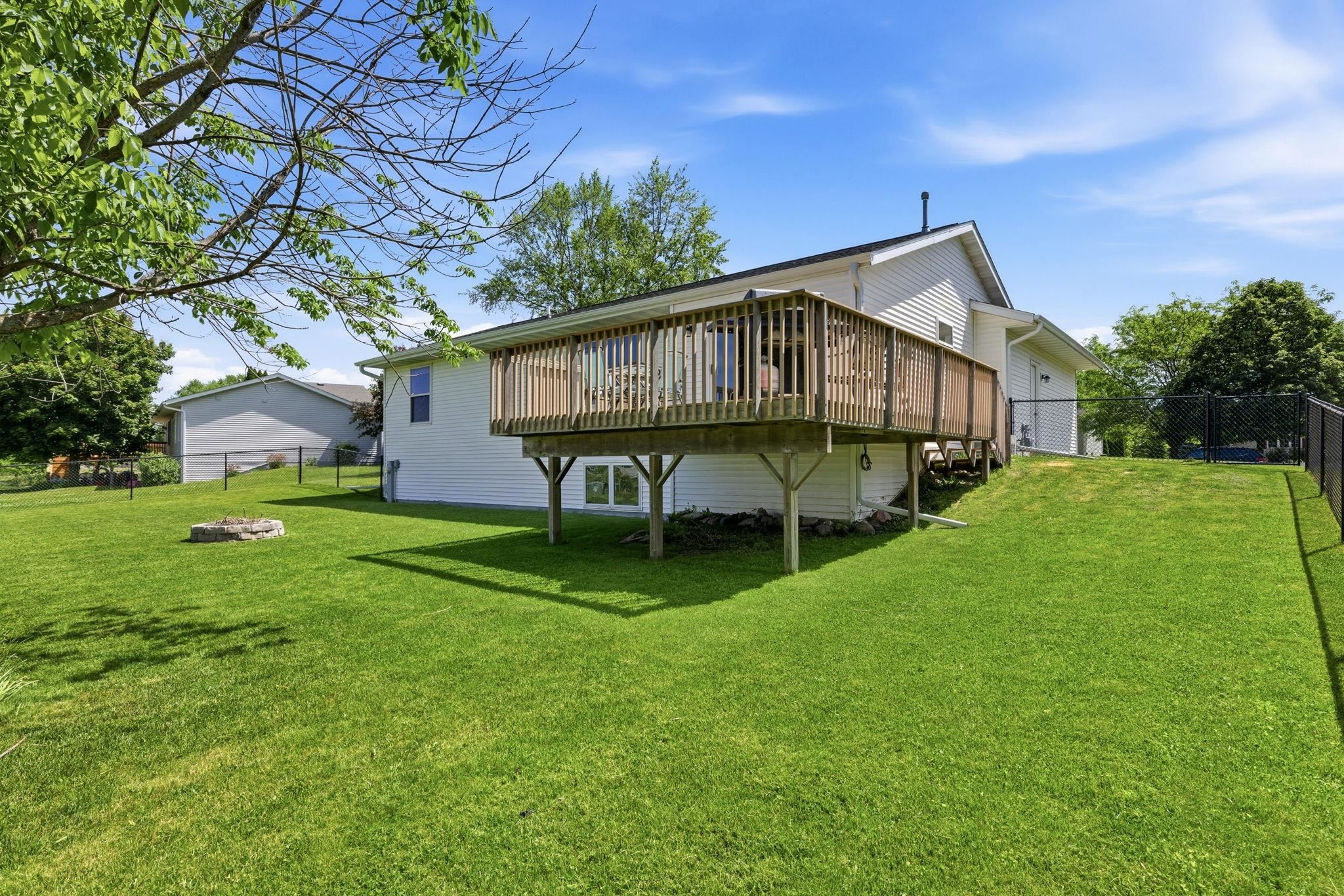 626 Meadowview Lane
