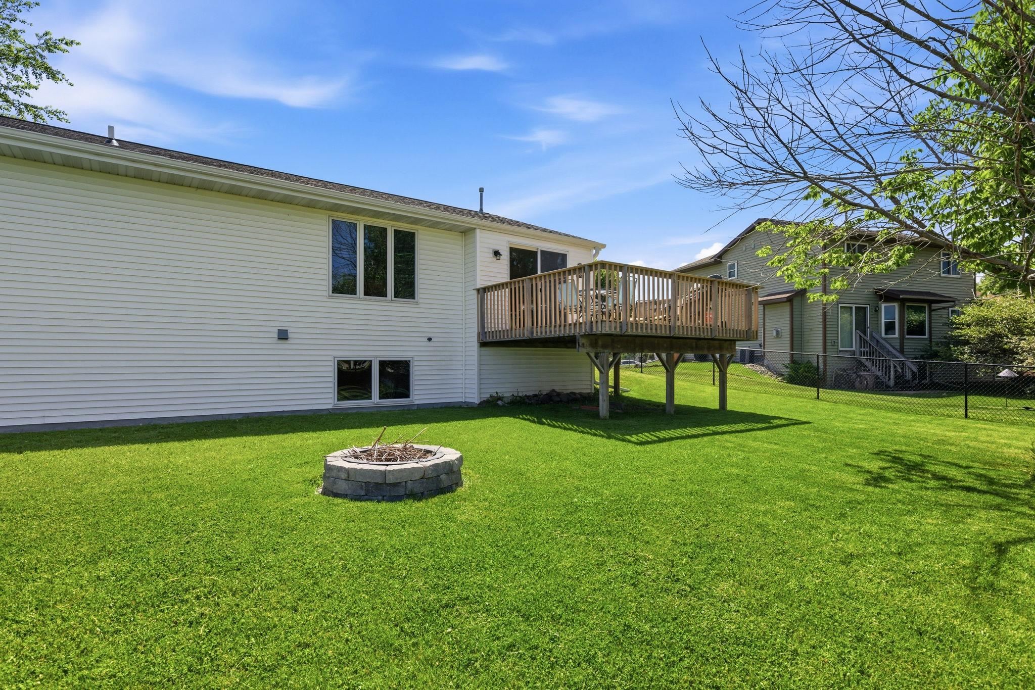 626 Meadowview Lane