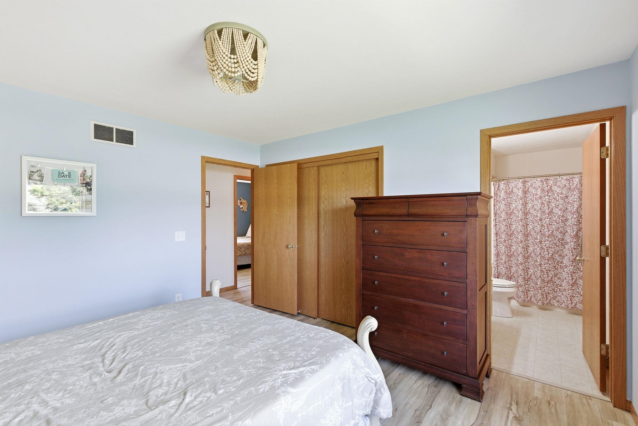 626 Meadowview Lane