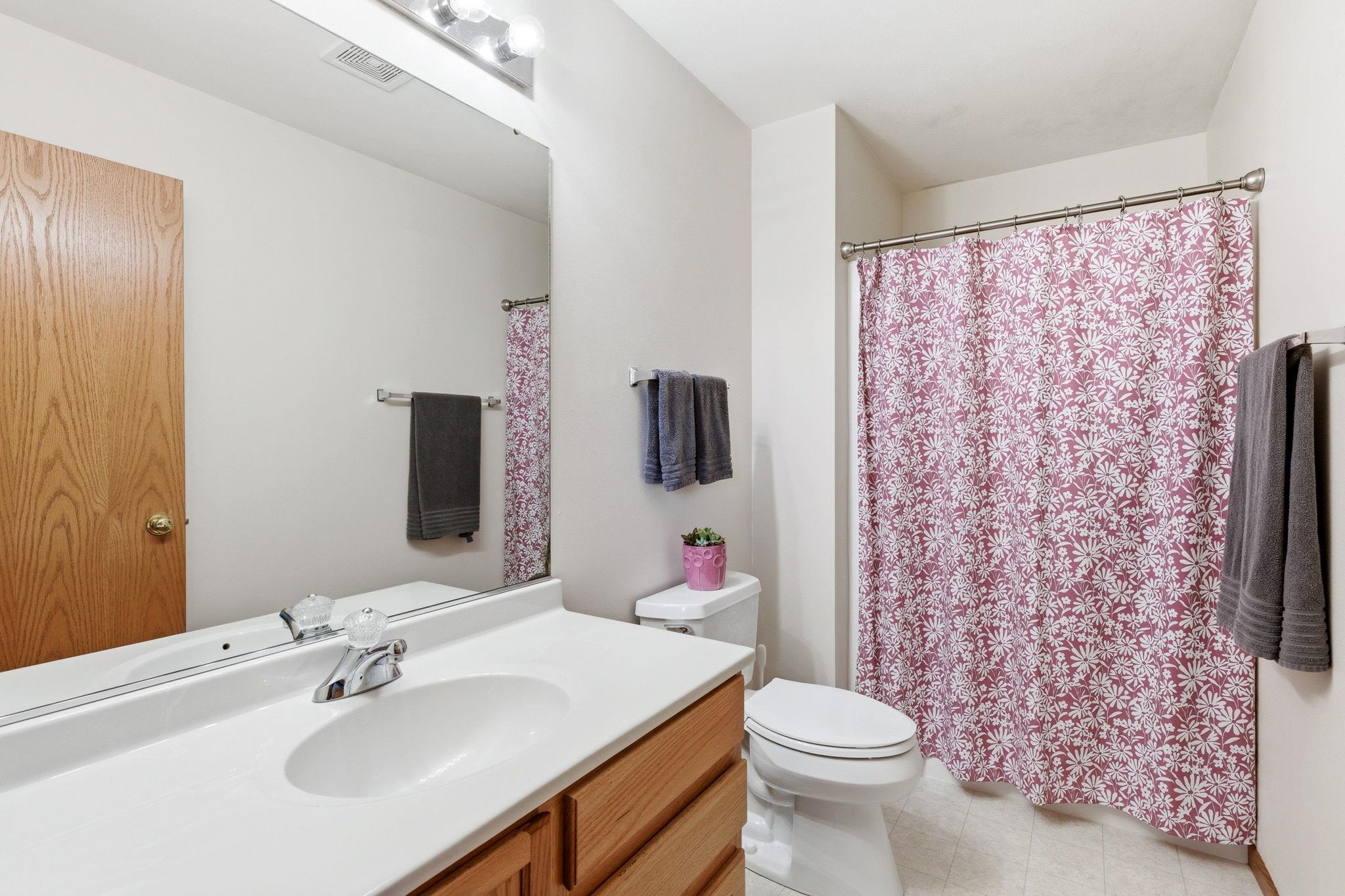 626 Meadowview Lane