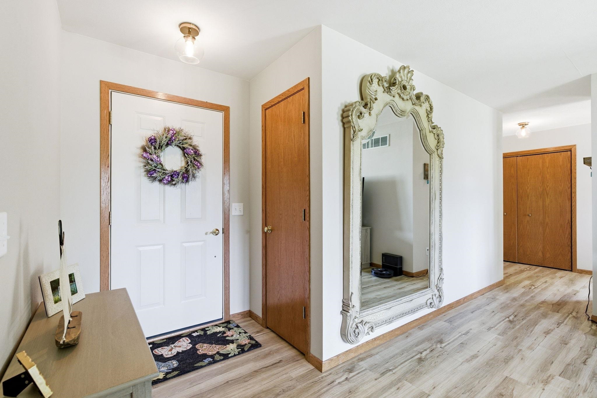 626 Meadowview Lane