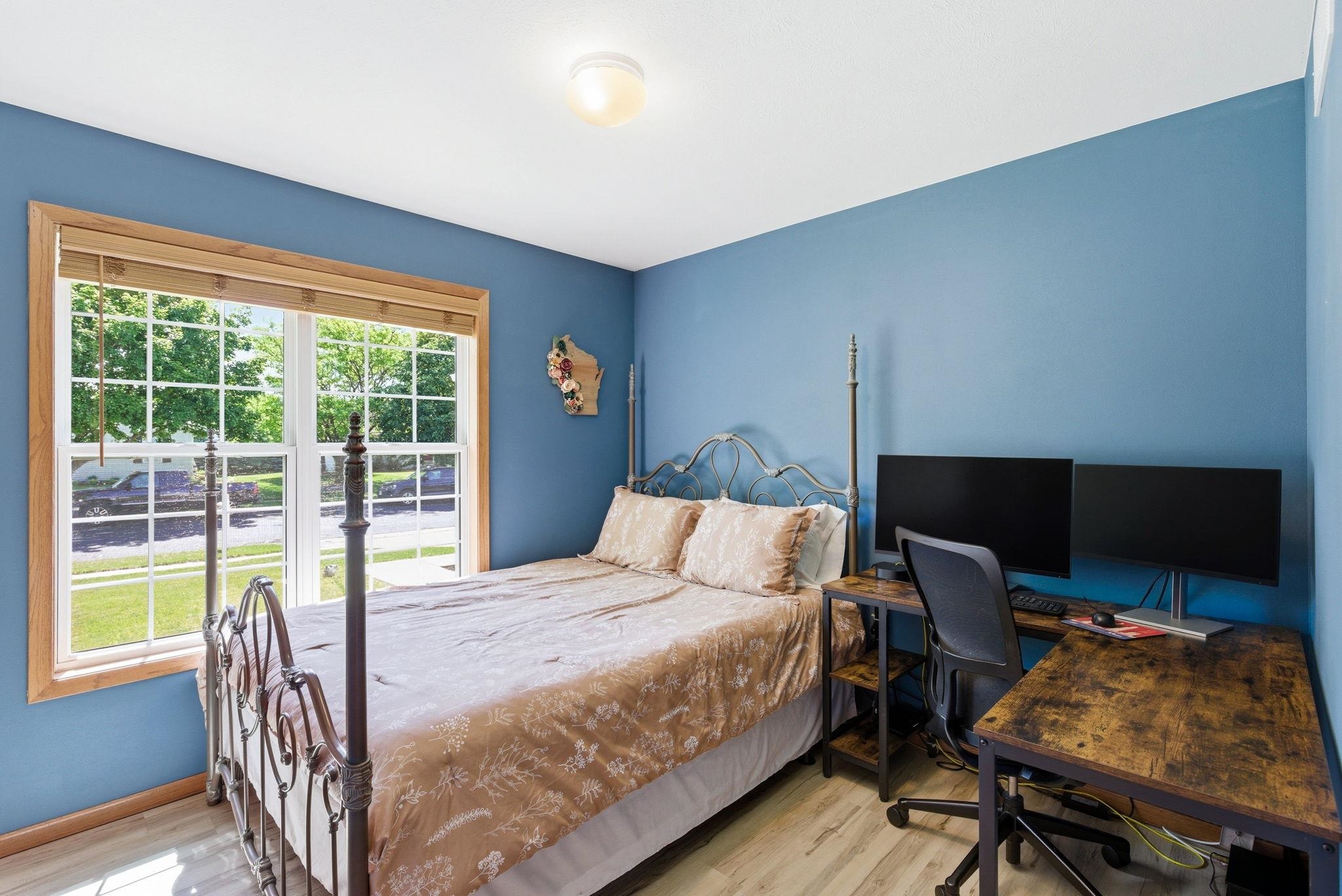 626 Meadowview Lane
