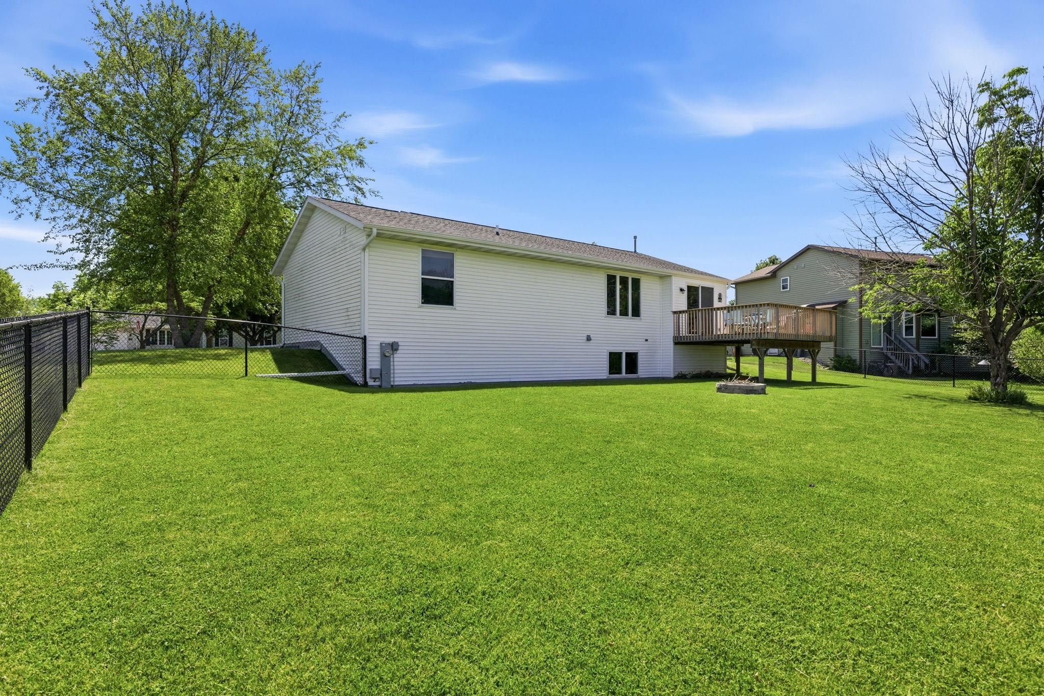 626 Meadowview Lane