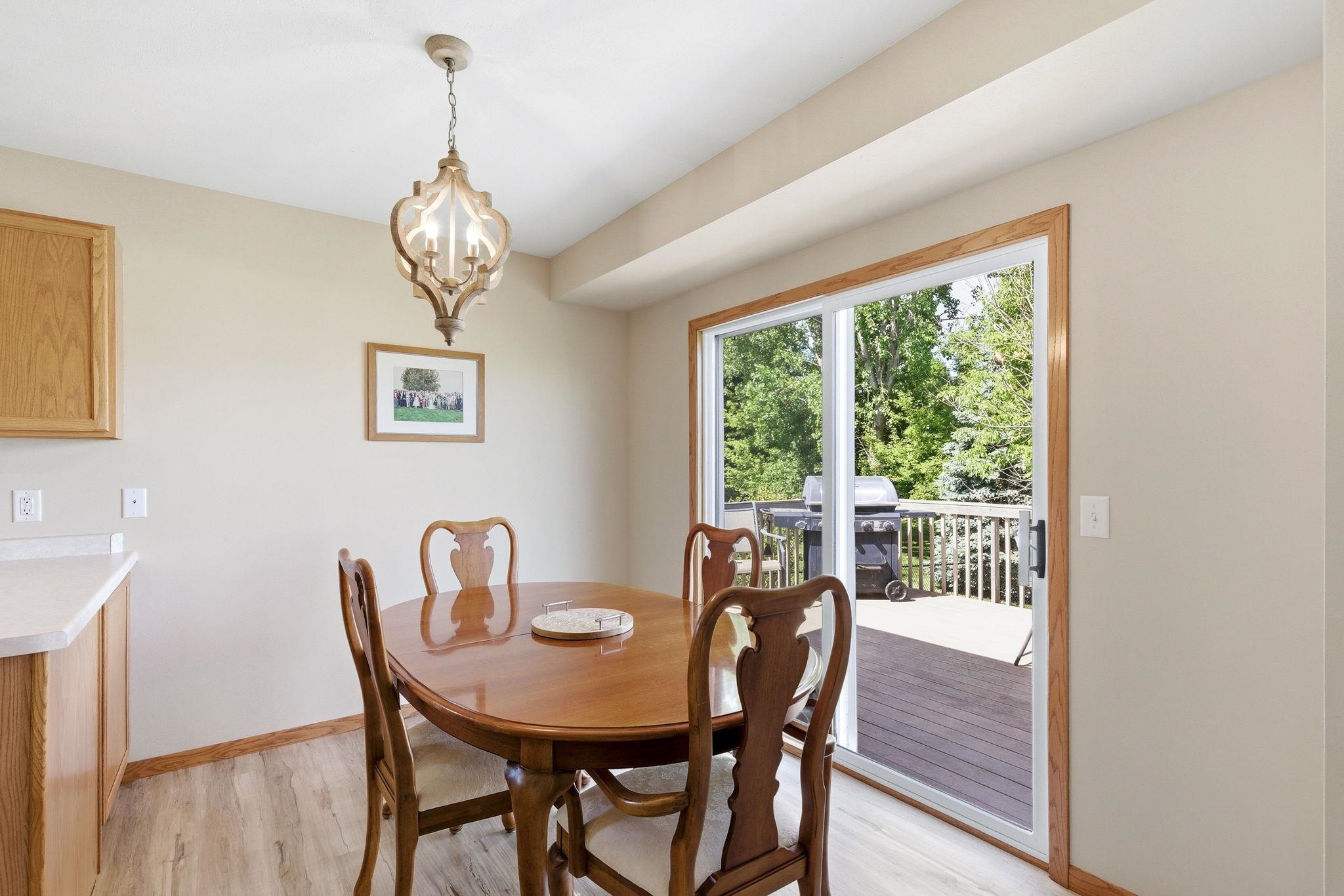 626 Meadowview Lane