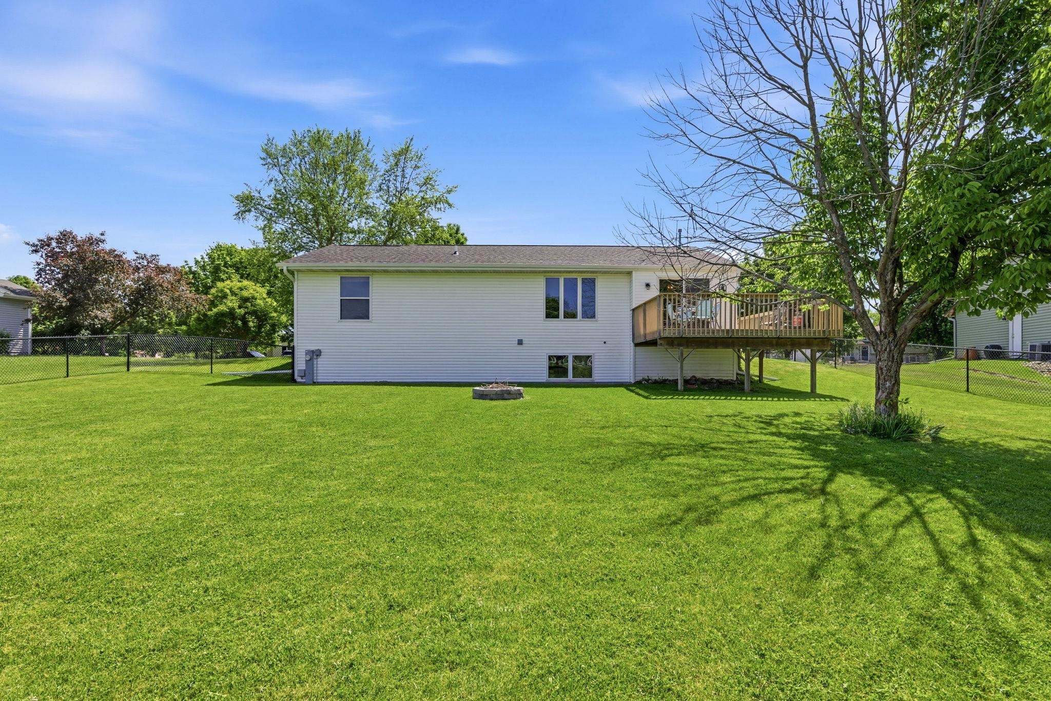 626 Meadowview Lane
