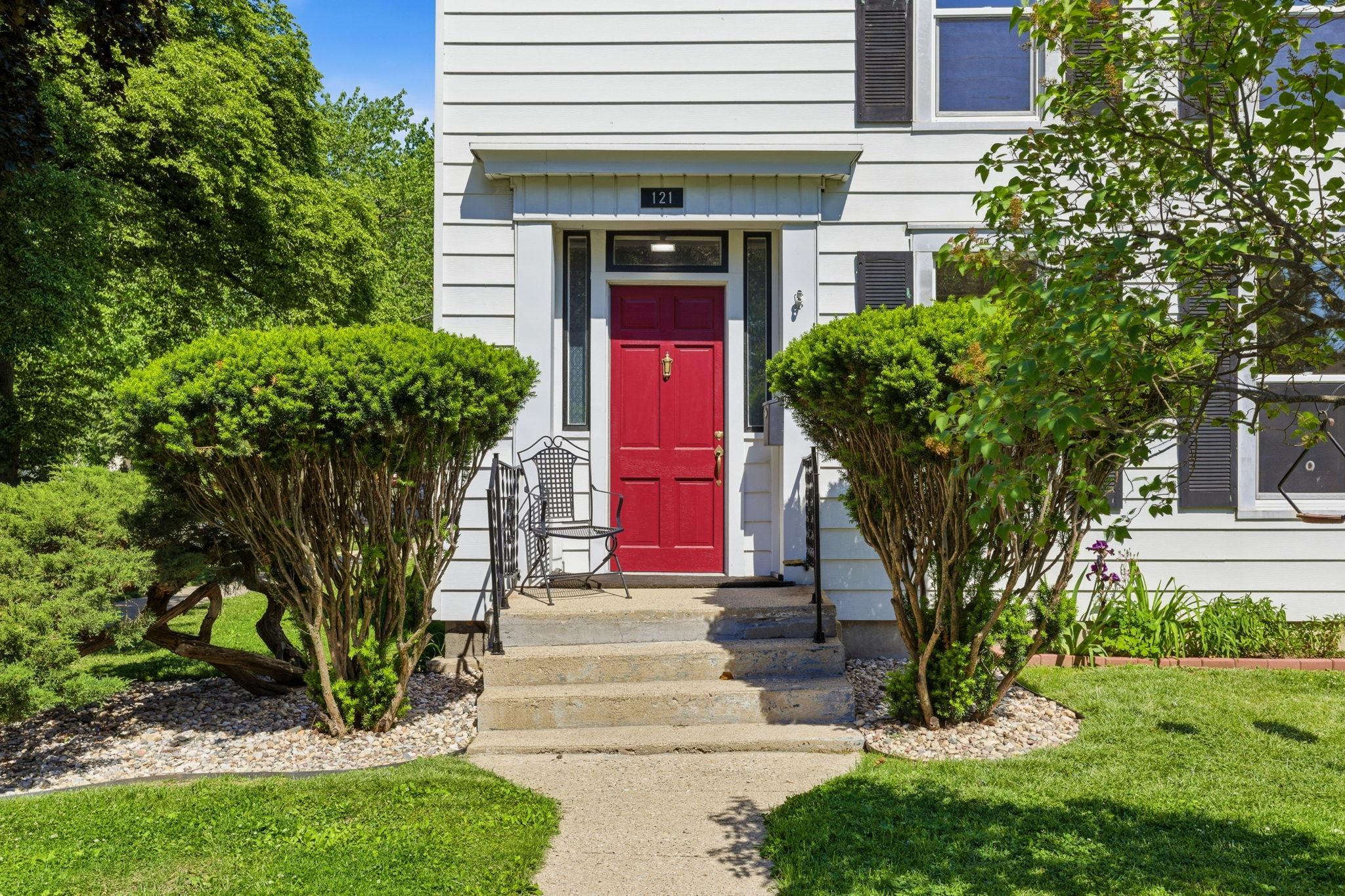 121 N 5th Street