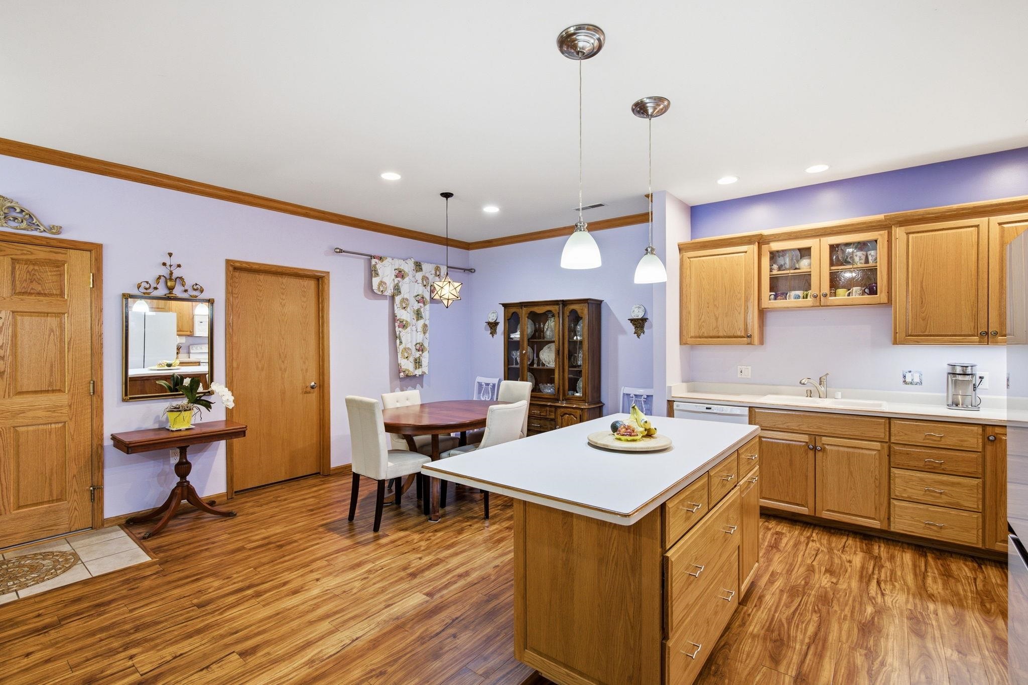 6802 Raymond Road 108
