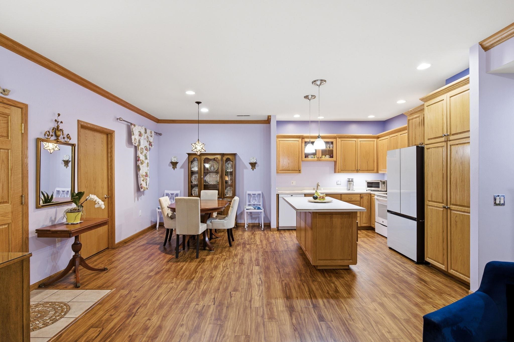 6802 Raymond Road 108