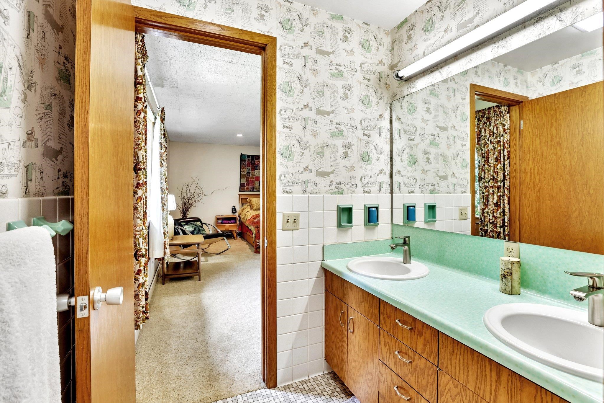 3 Waushara Circle