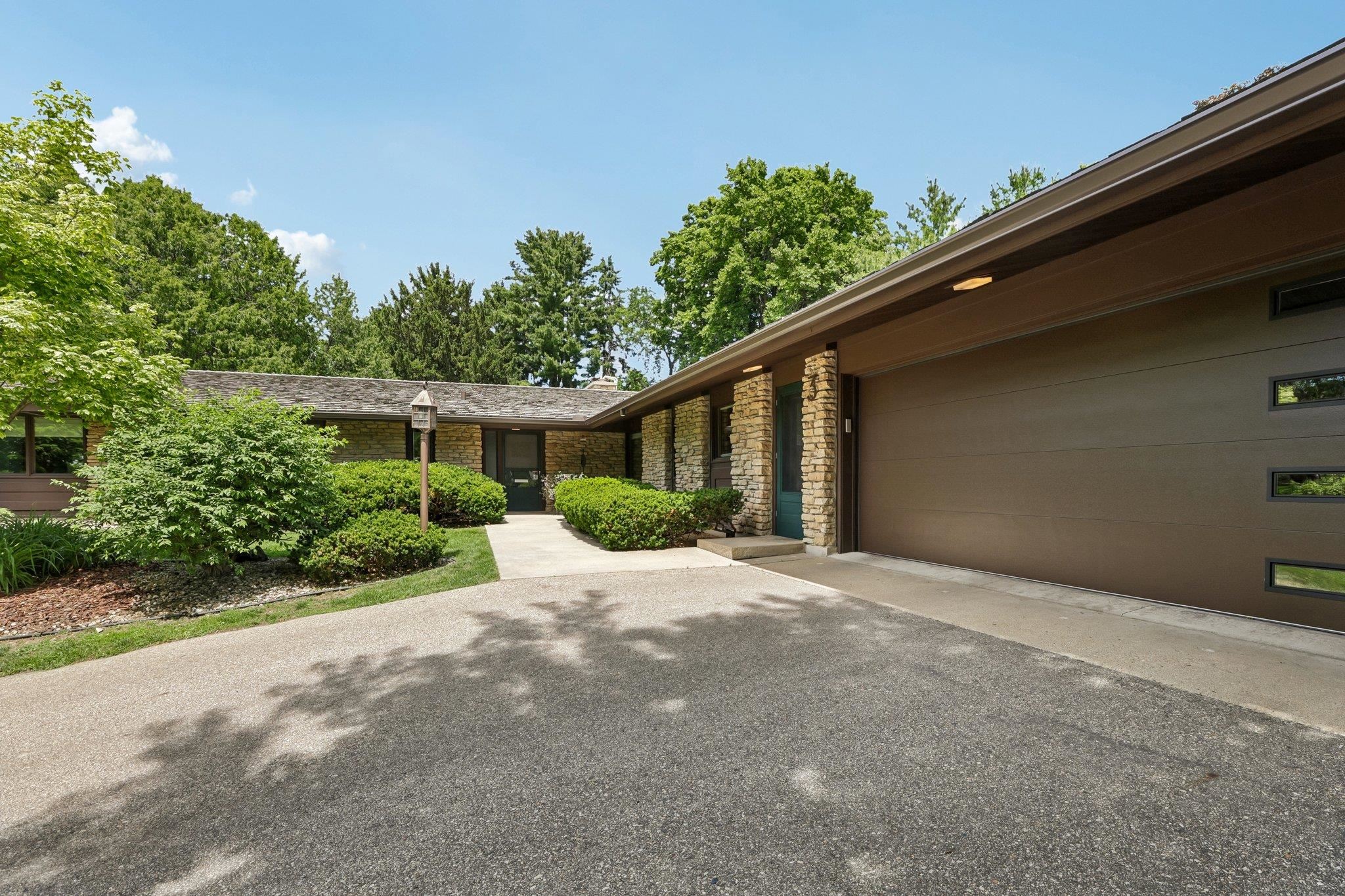 3 Waushara Circle