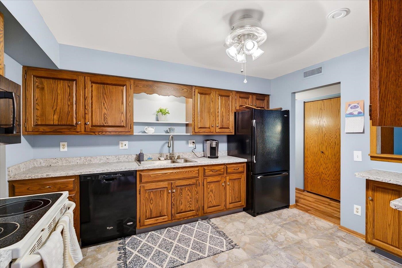 3108 Creek View Drive 5