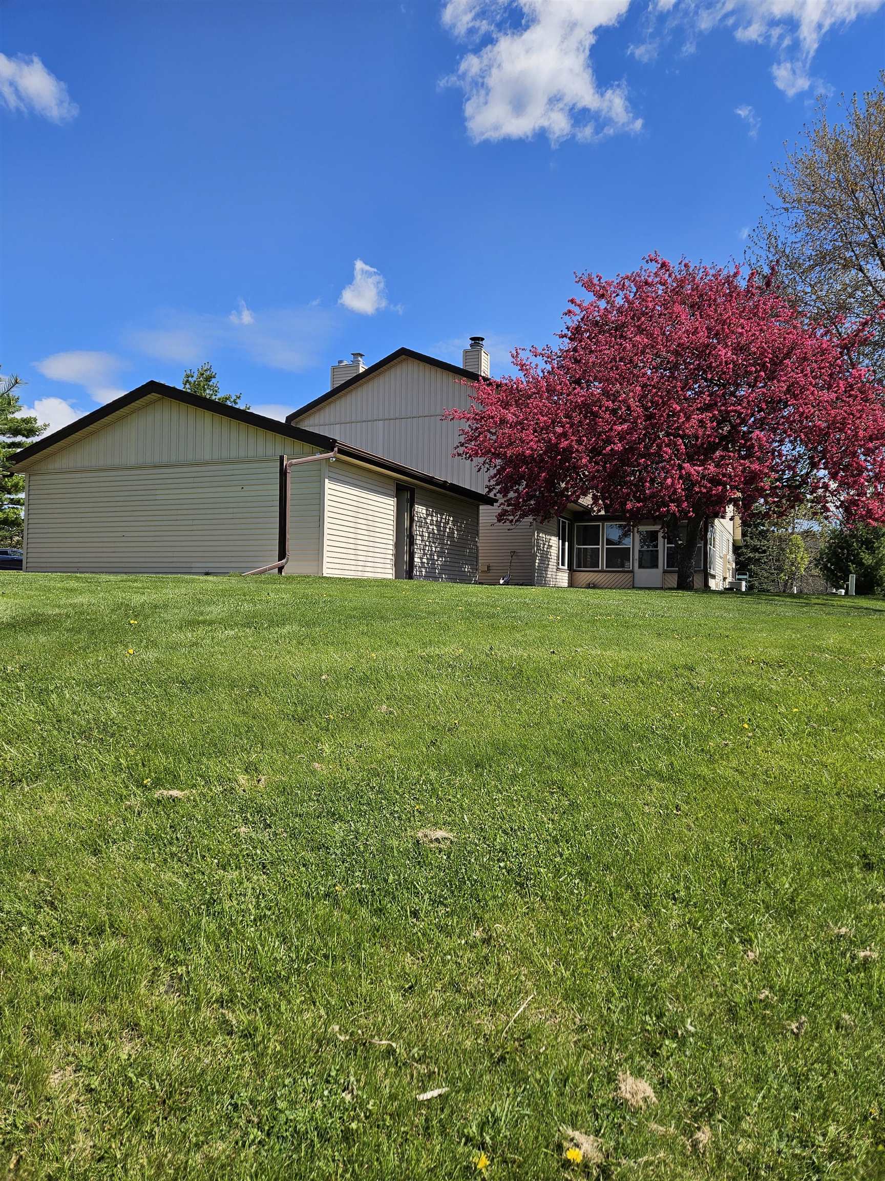 410 Saddle Ridge