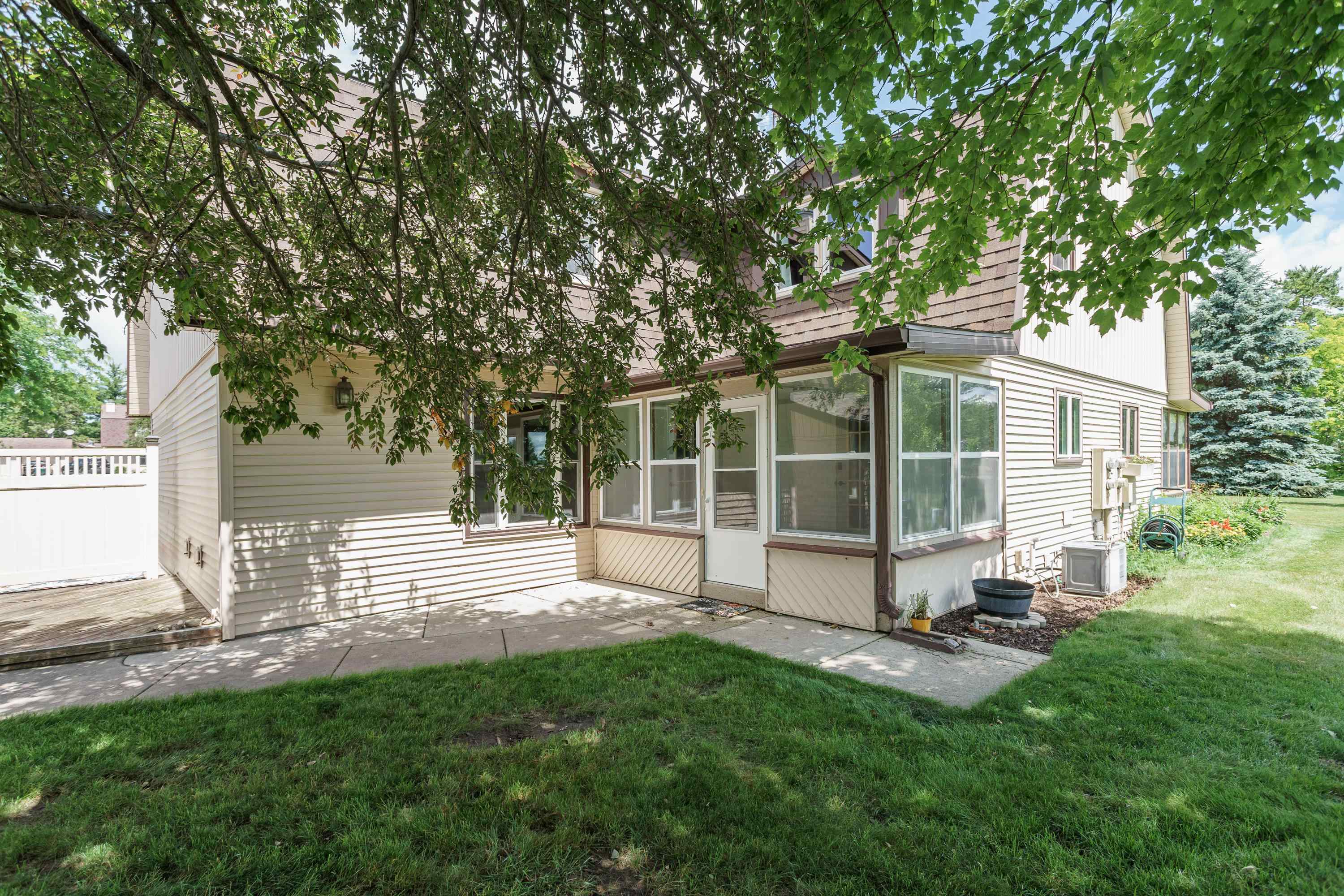 410 Saddle Ridge