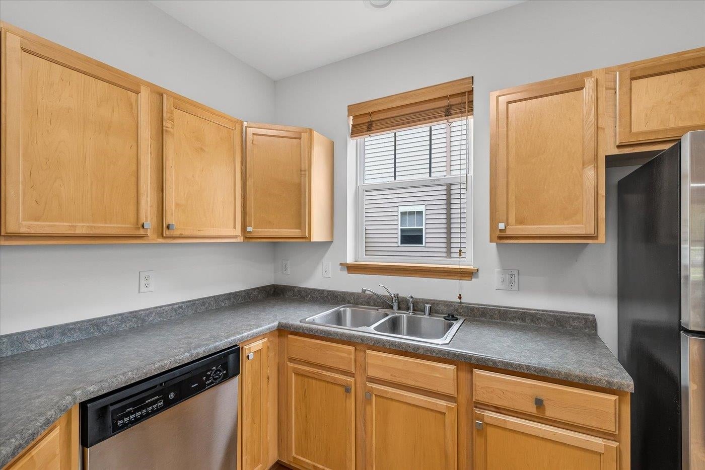 2779 Crinkle Root Drive
