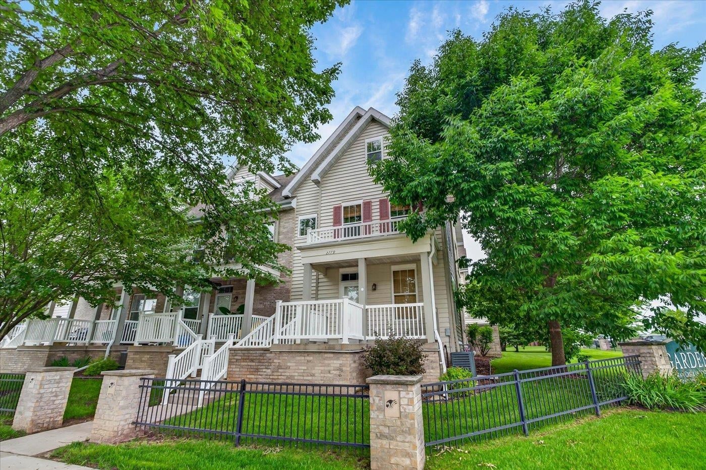 2779 Crinkle Root Drive