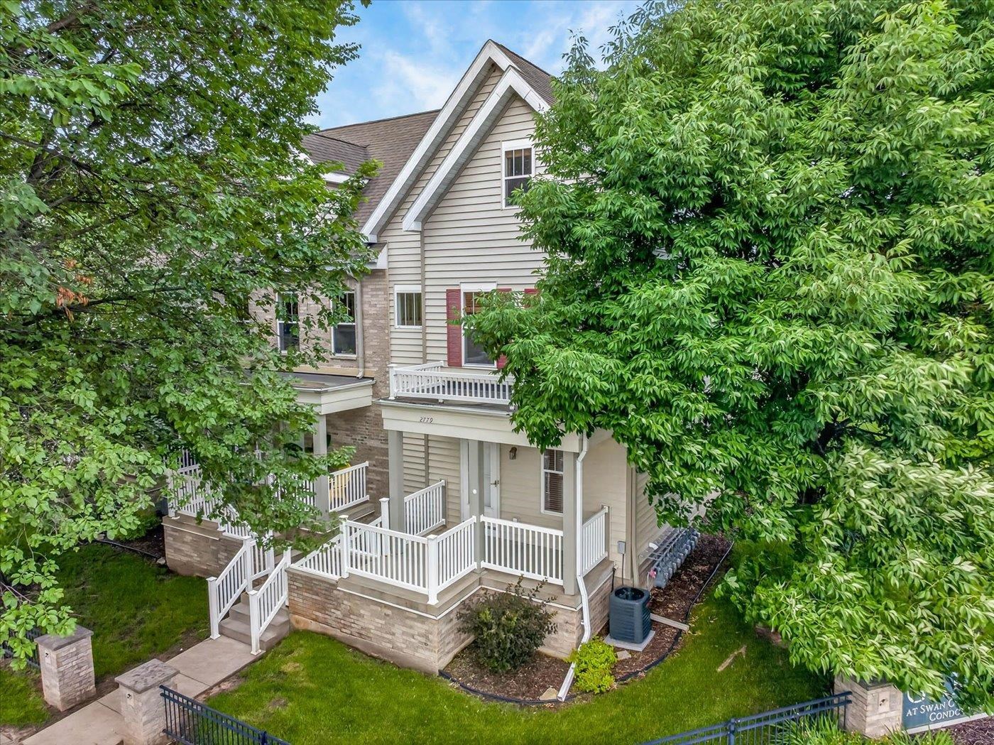 2779 Crinkle Root Drive