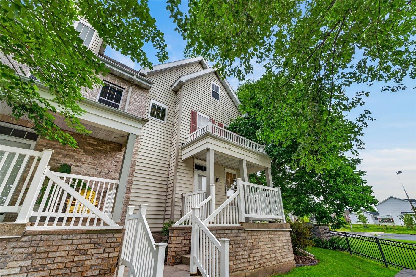 2779 Crinkle Root Drive