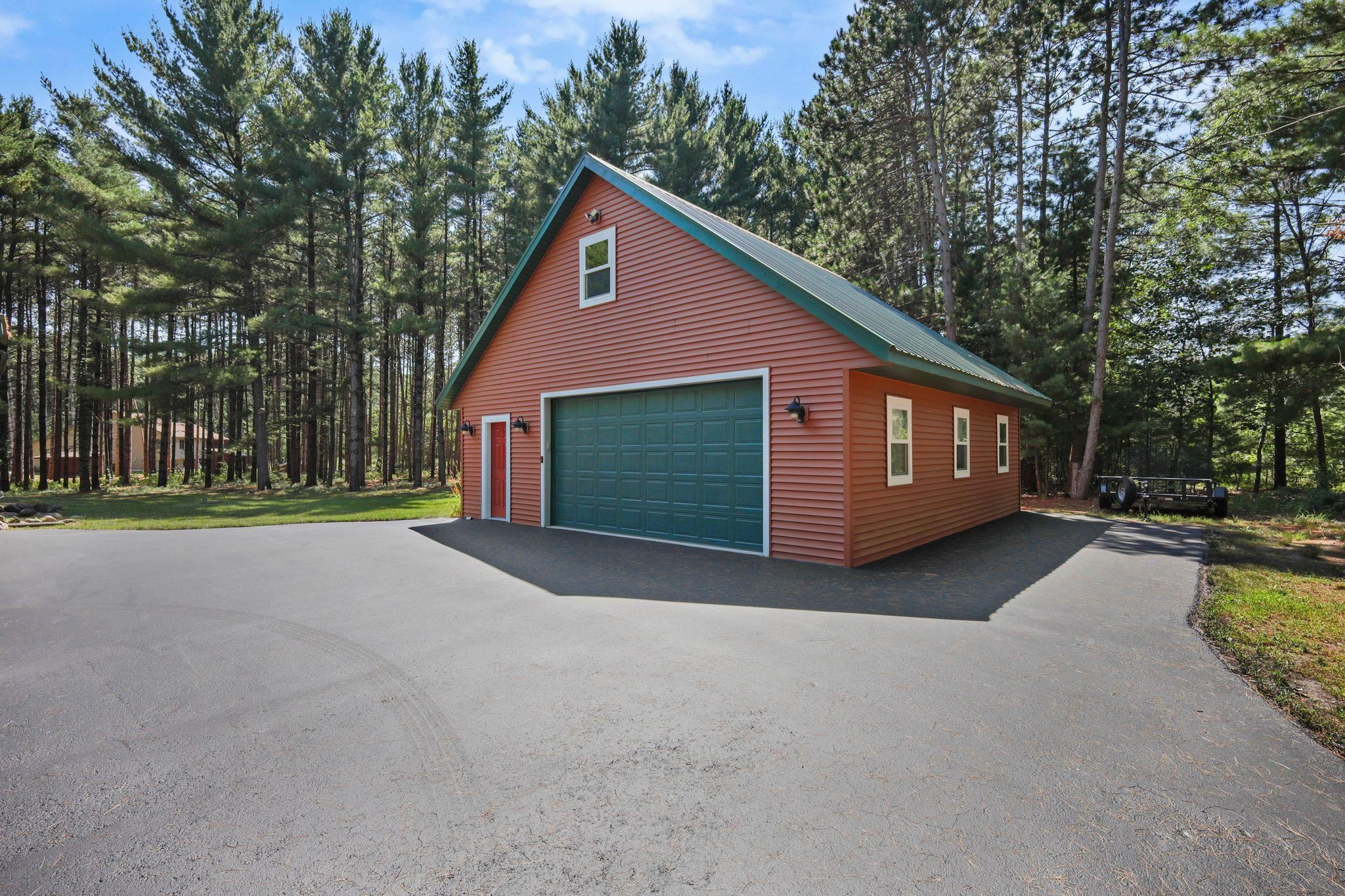 E4519 Maple Court