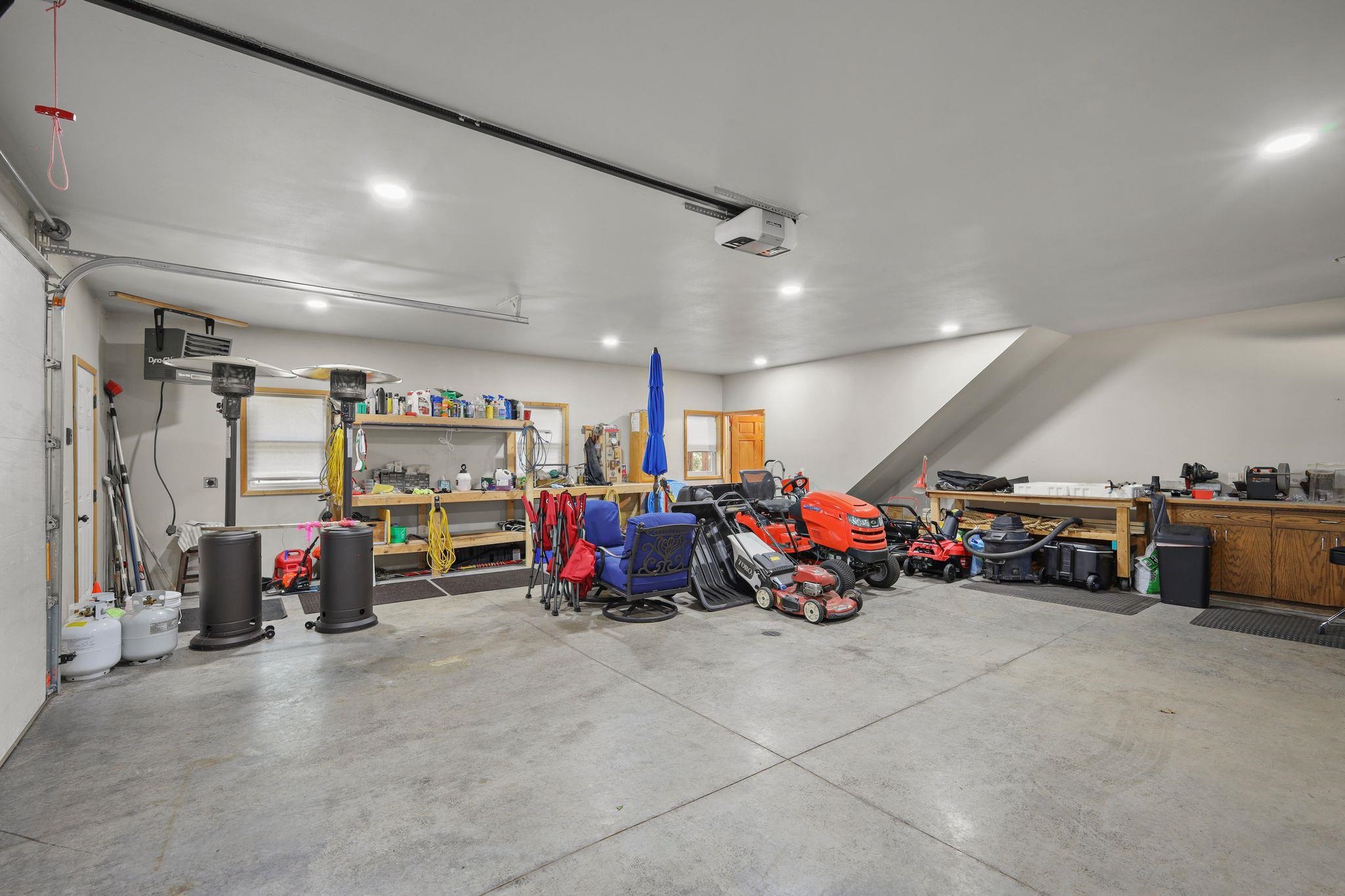 E4519 Maple Court