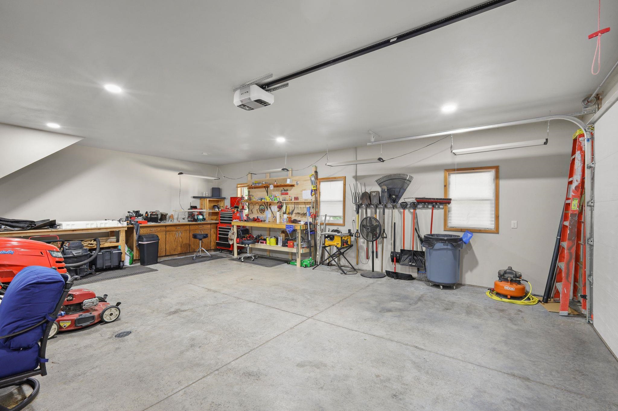 E4519 Maple Court