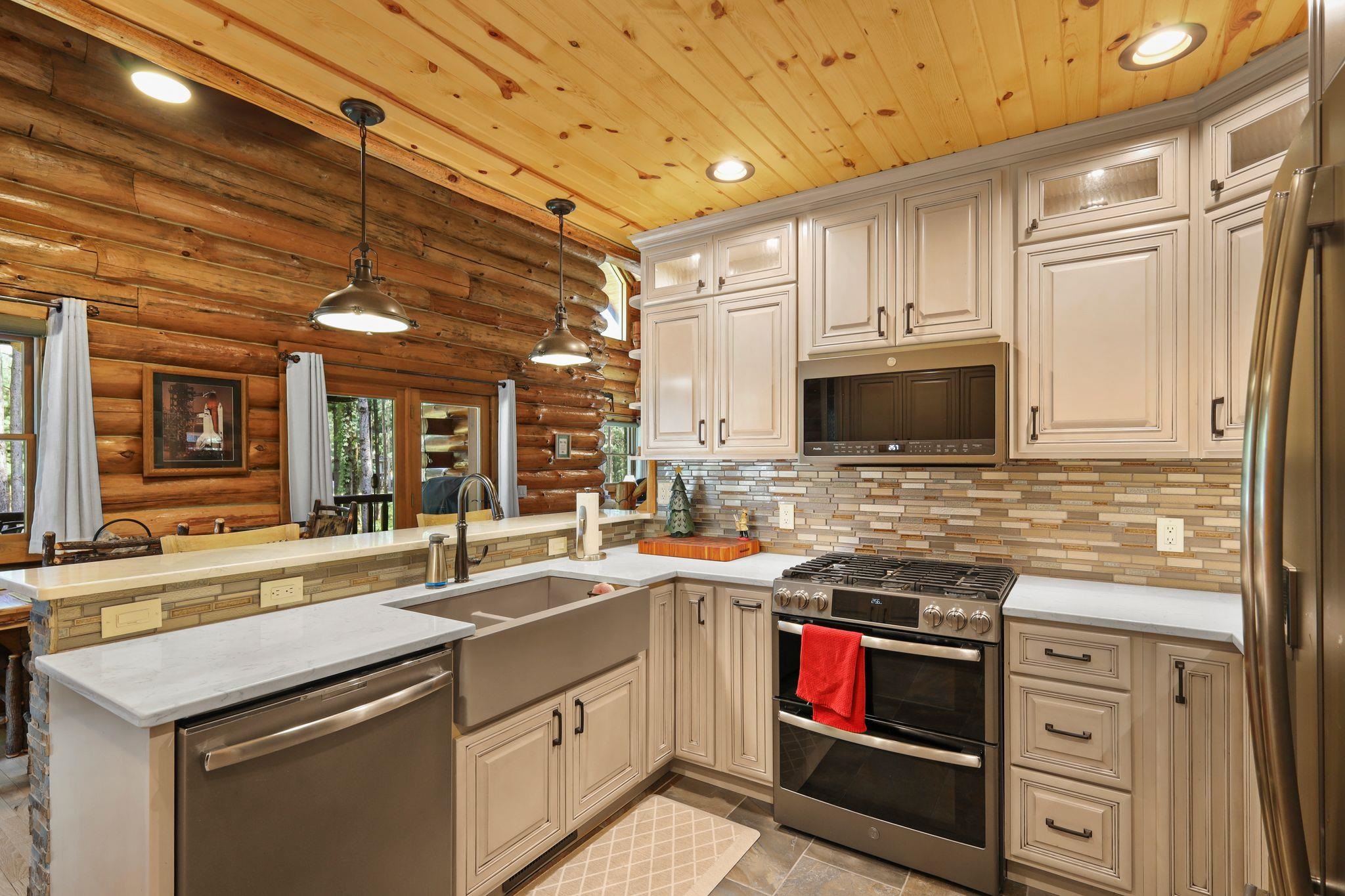 E4519 Maple Court