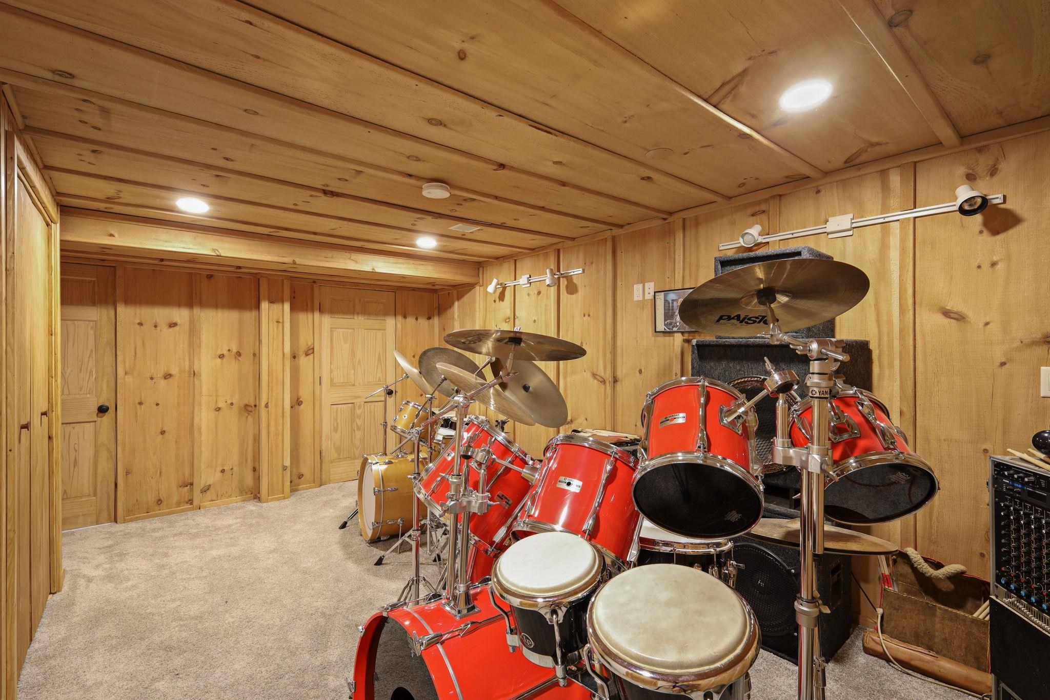 E4519 Maple Court