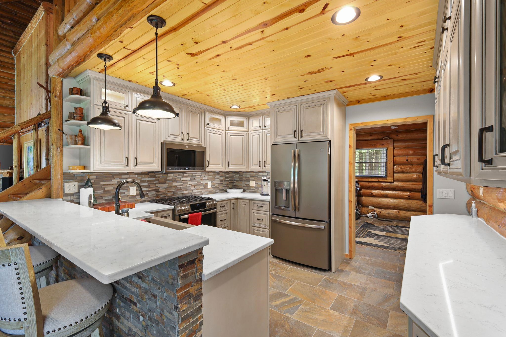 E4519 Maple Court
