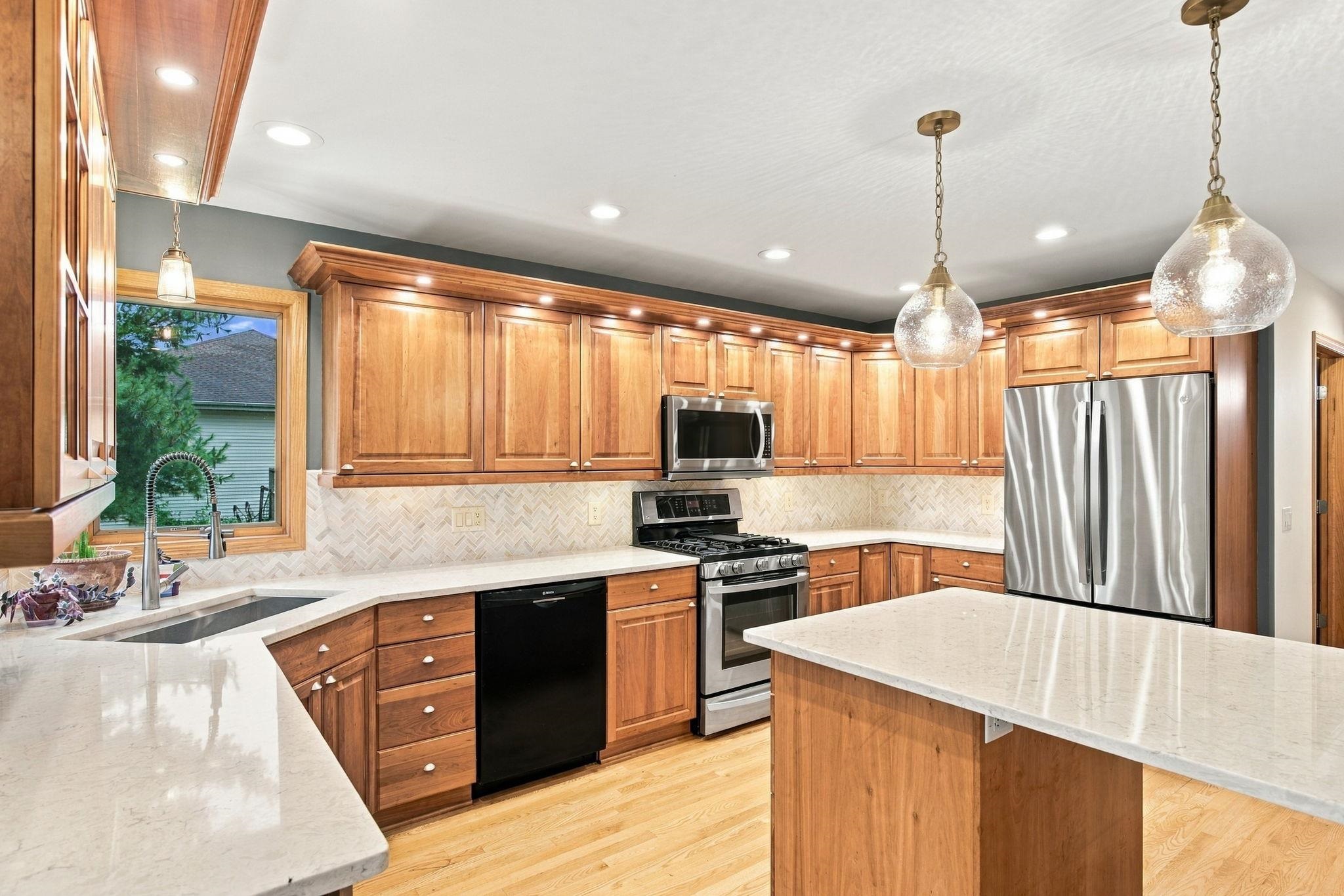 9514 Hill Creek Drive