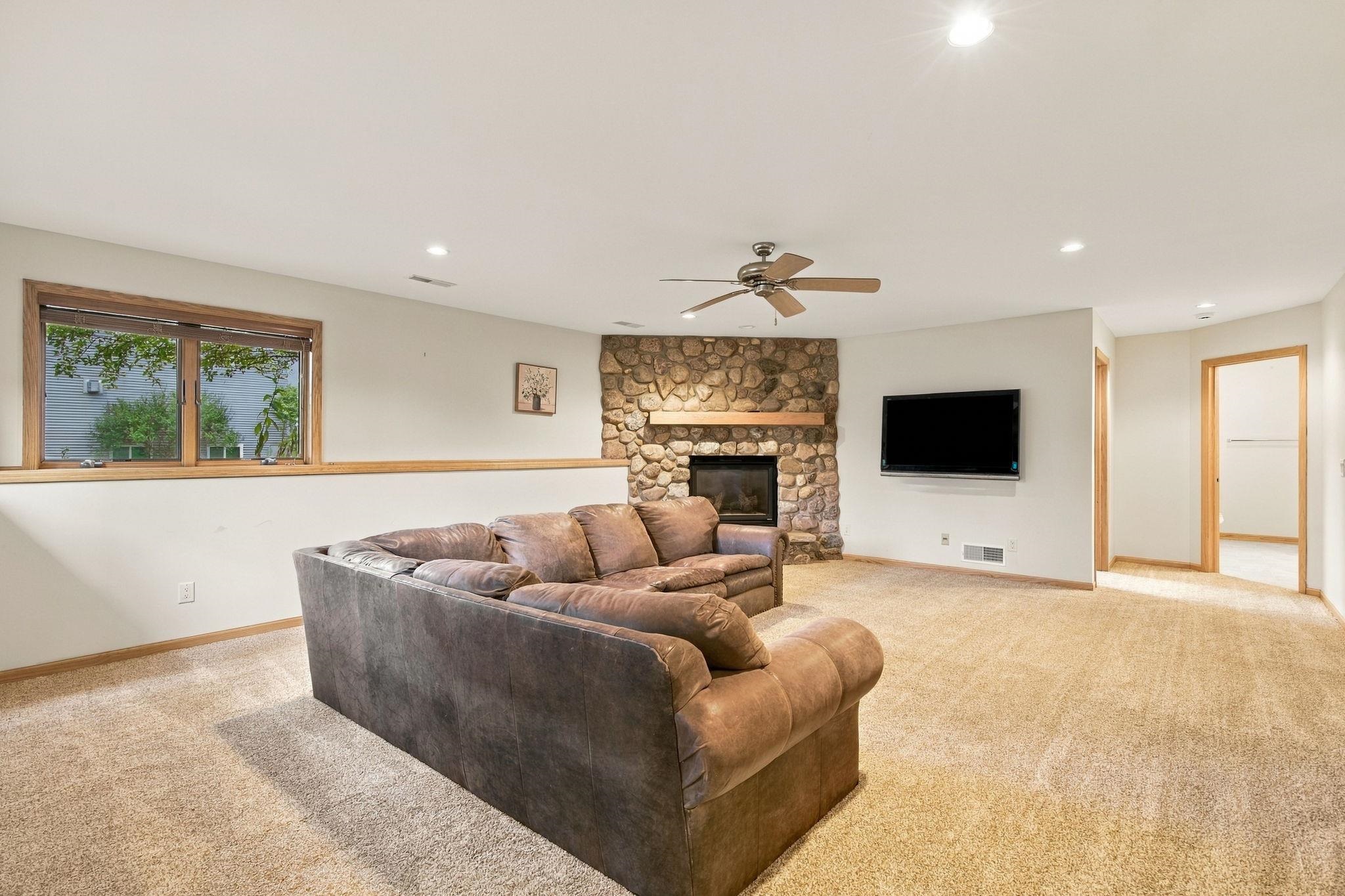 9514 Hill Creek Drive