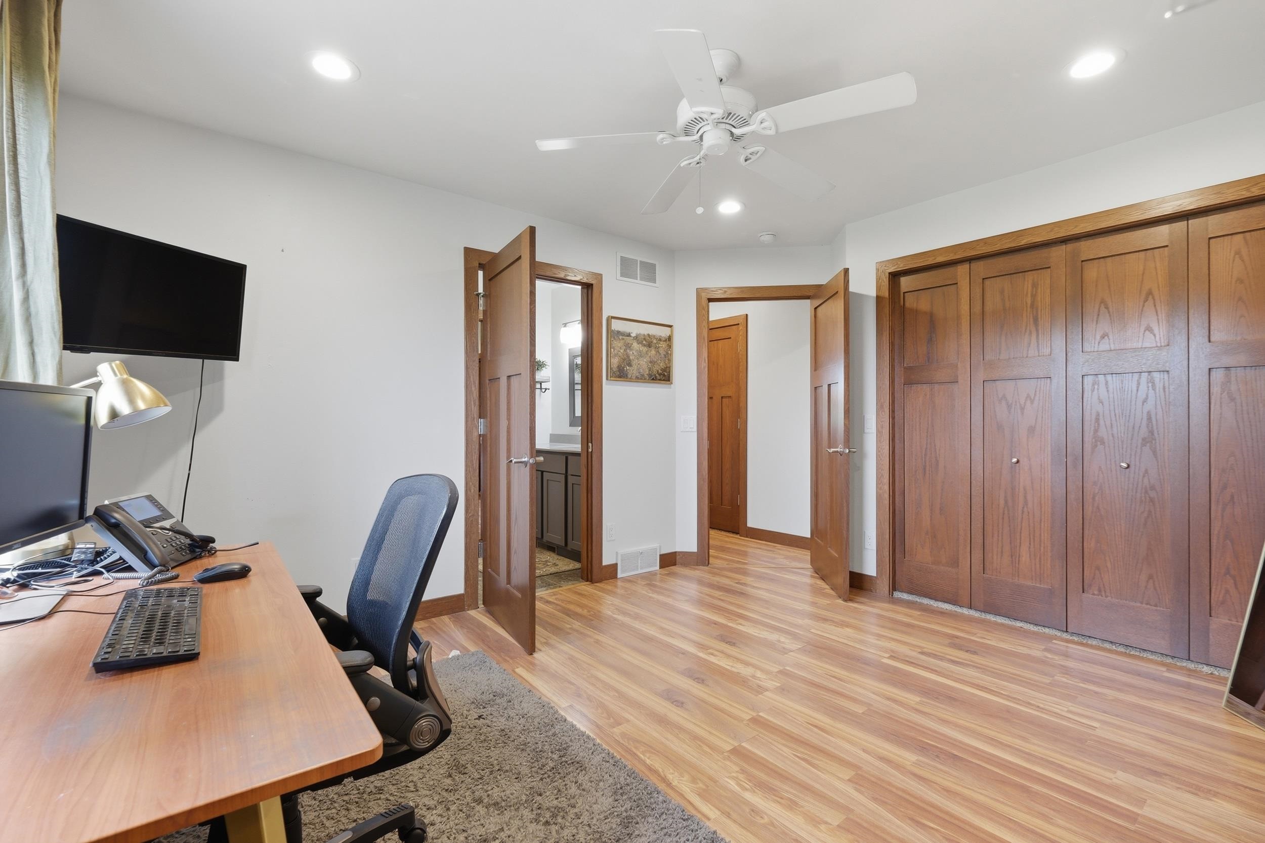 10250 County Road ID