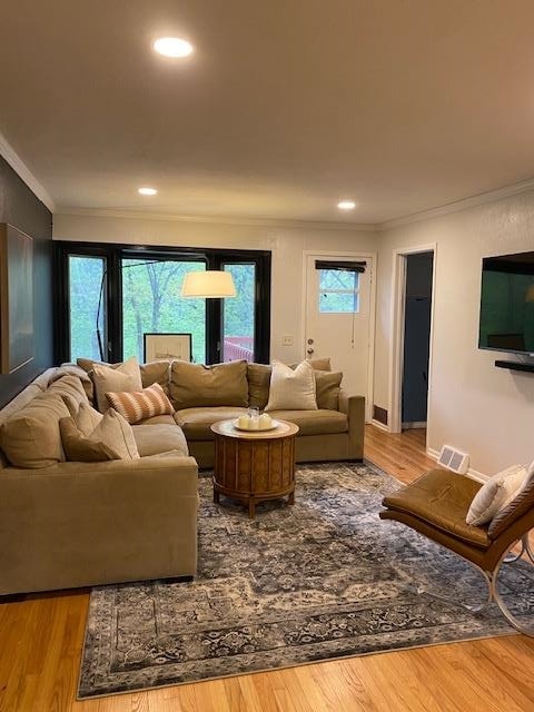 122 N Kenosha Drive