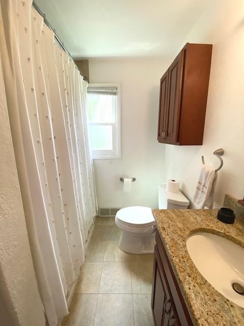 122 N Kenosha Drive