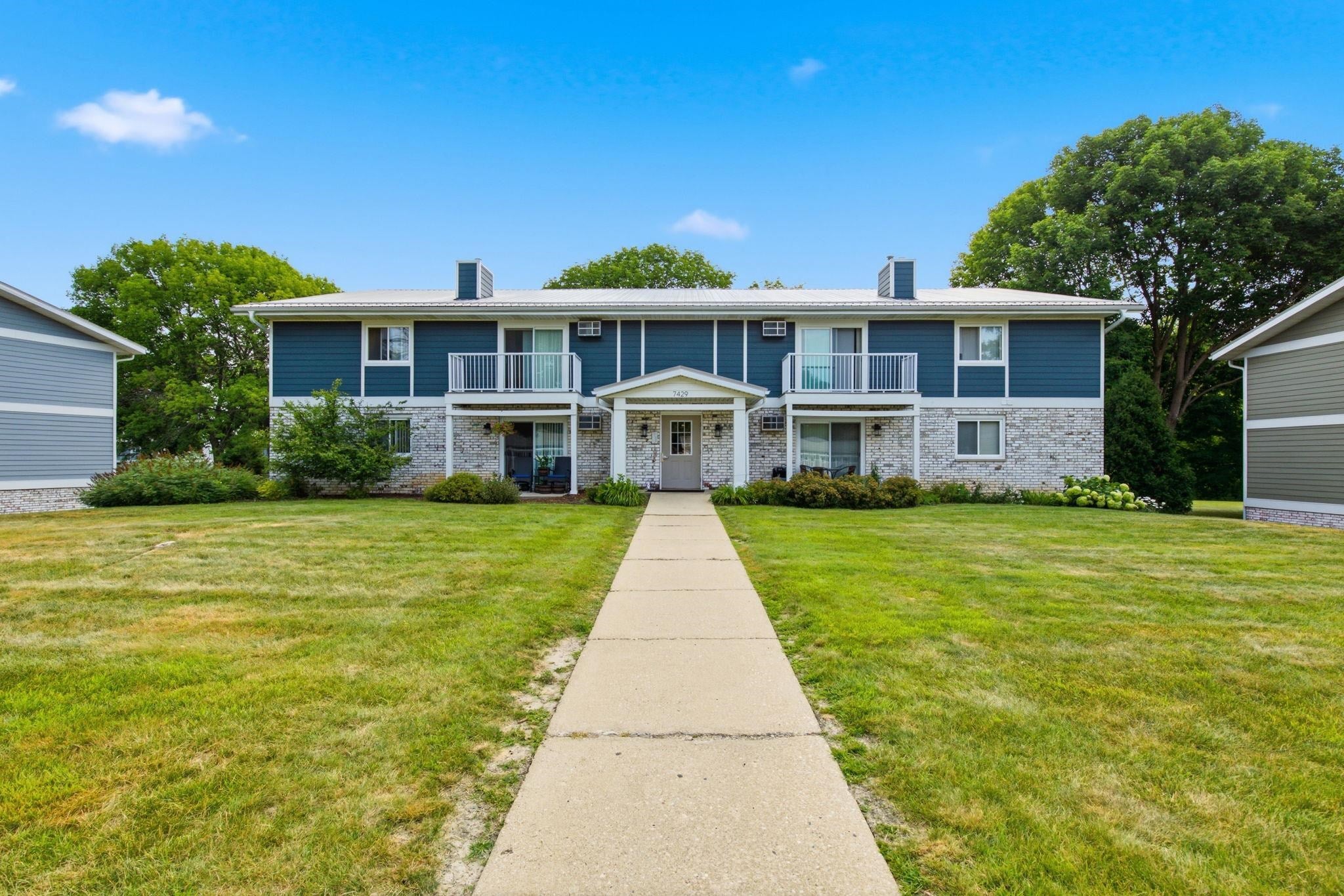 7429 Old Sauk Road 302