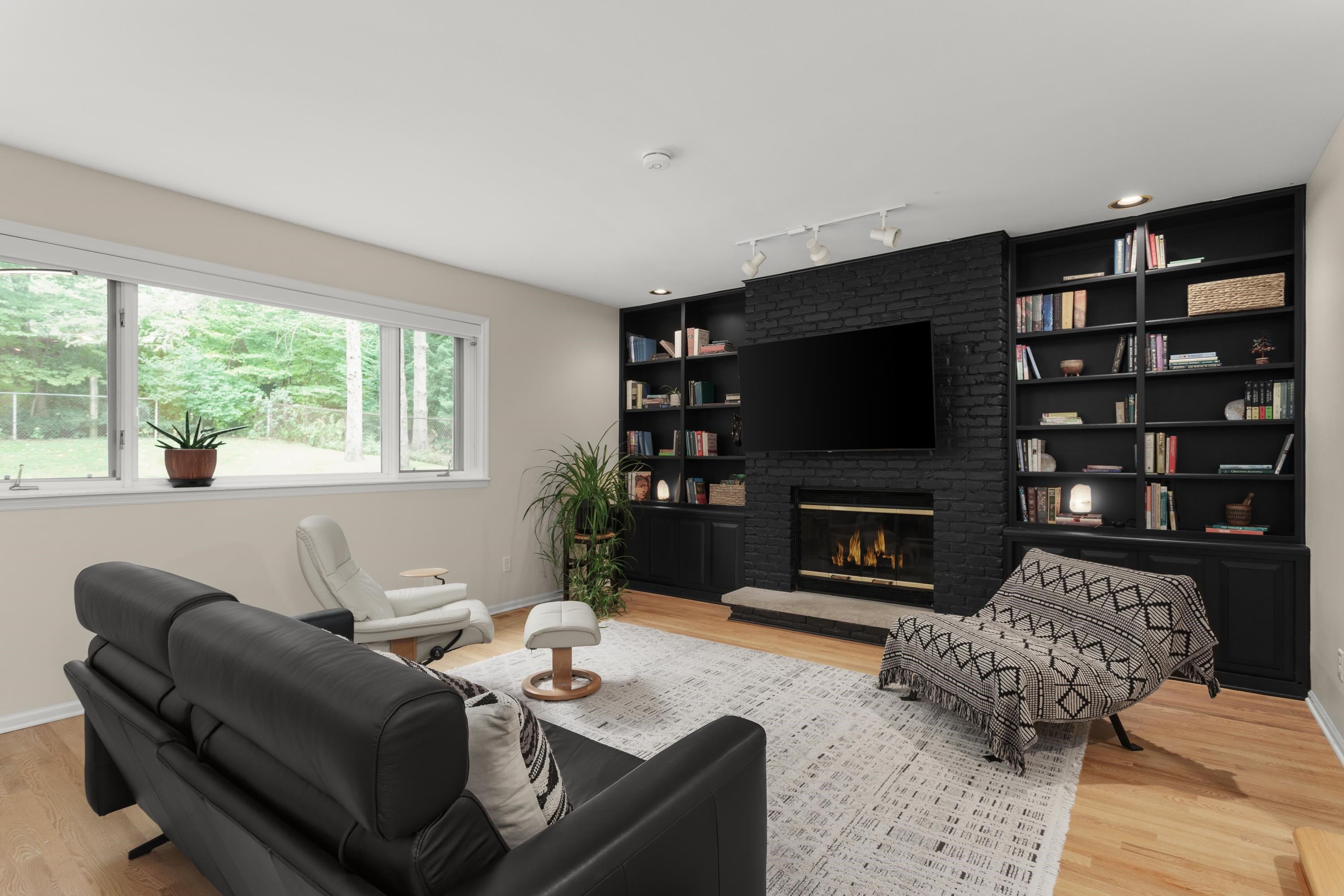5809 Hempstead Road