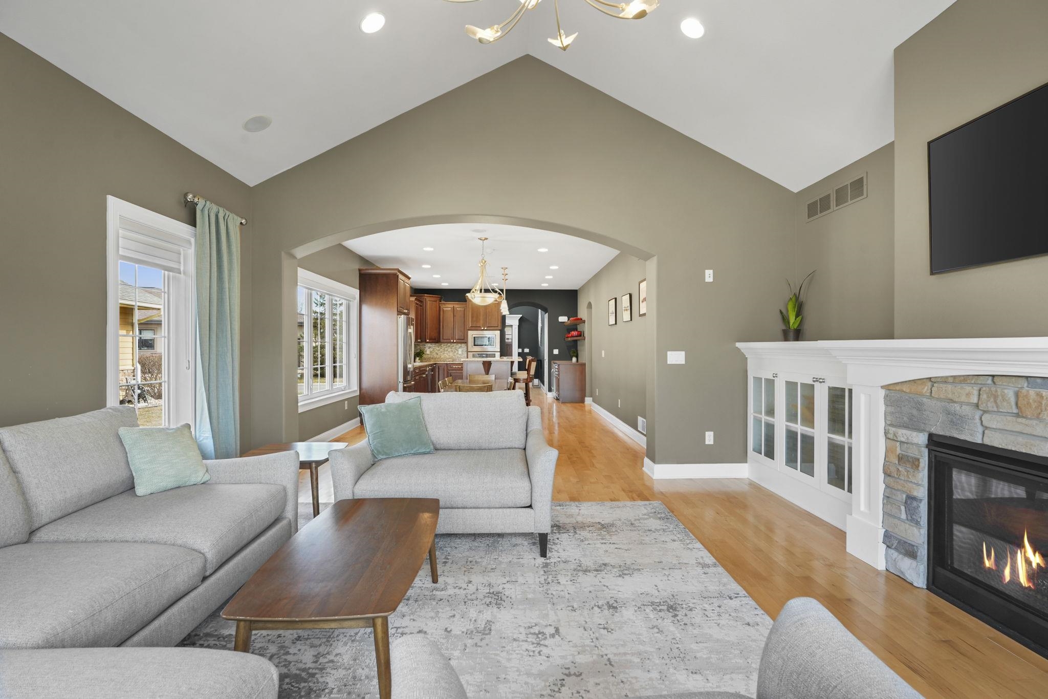 13 Arboredge Way