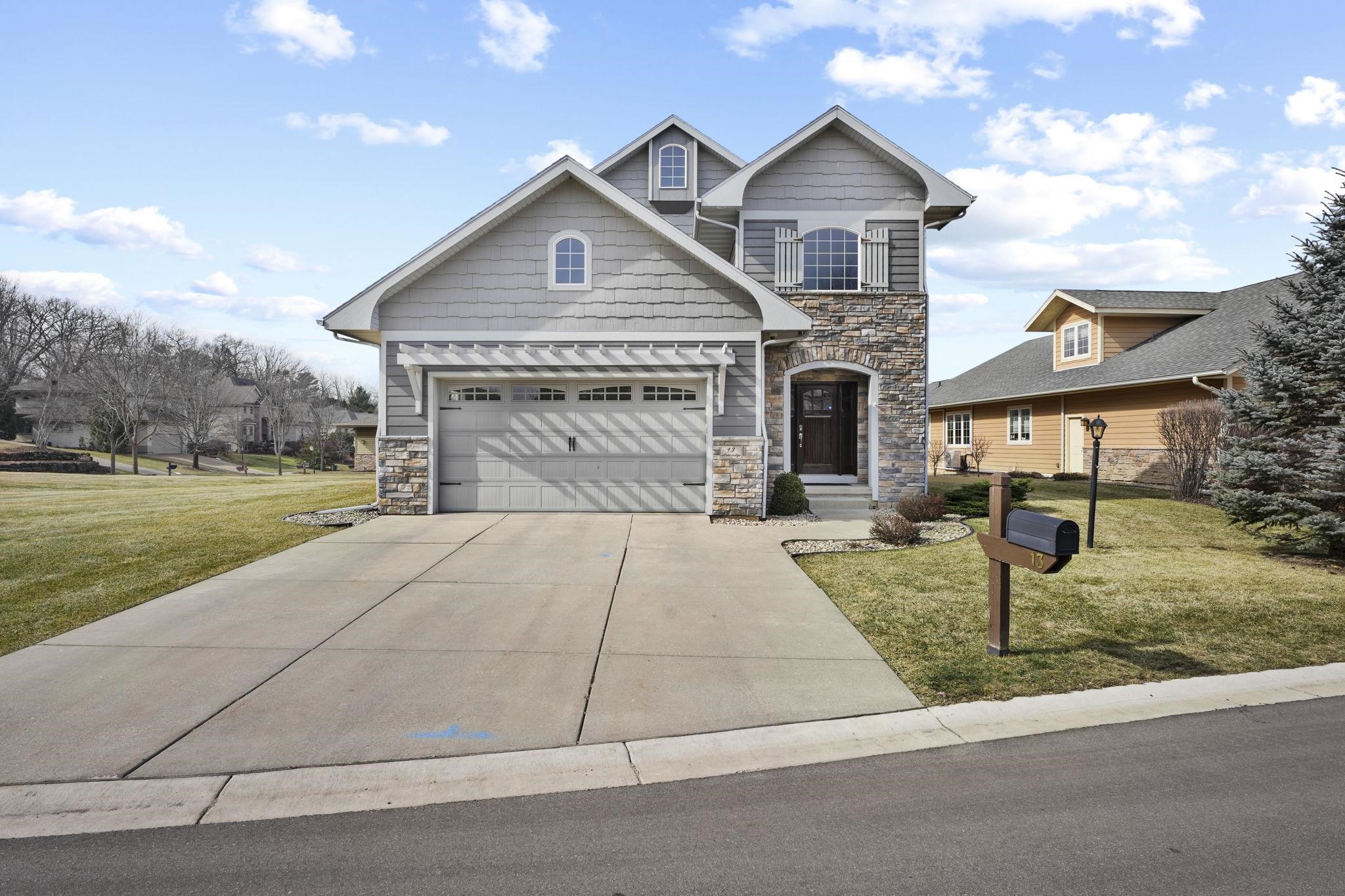 13 Arboredge Way