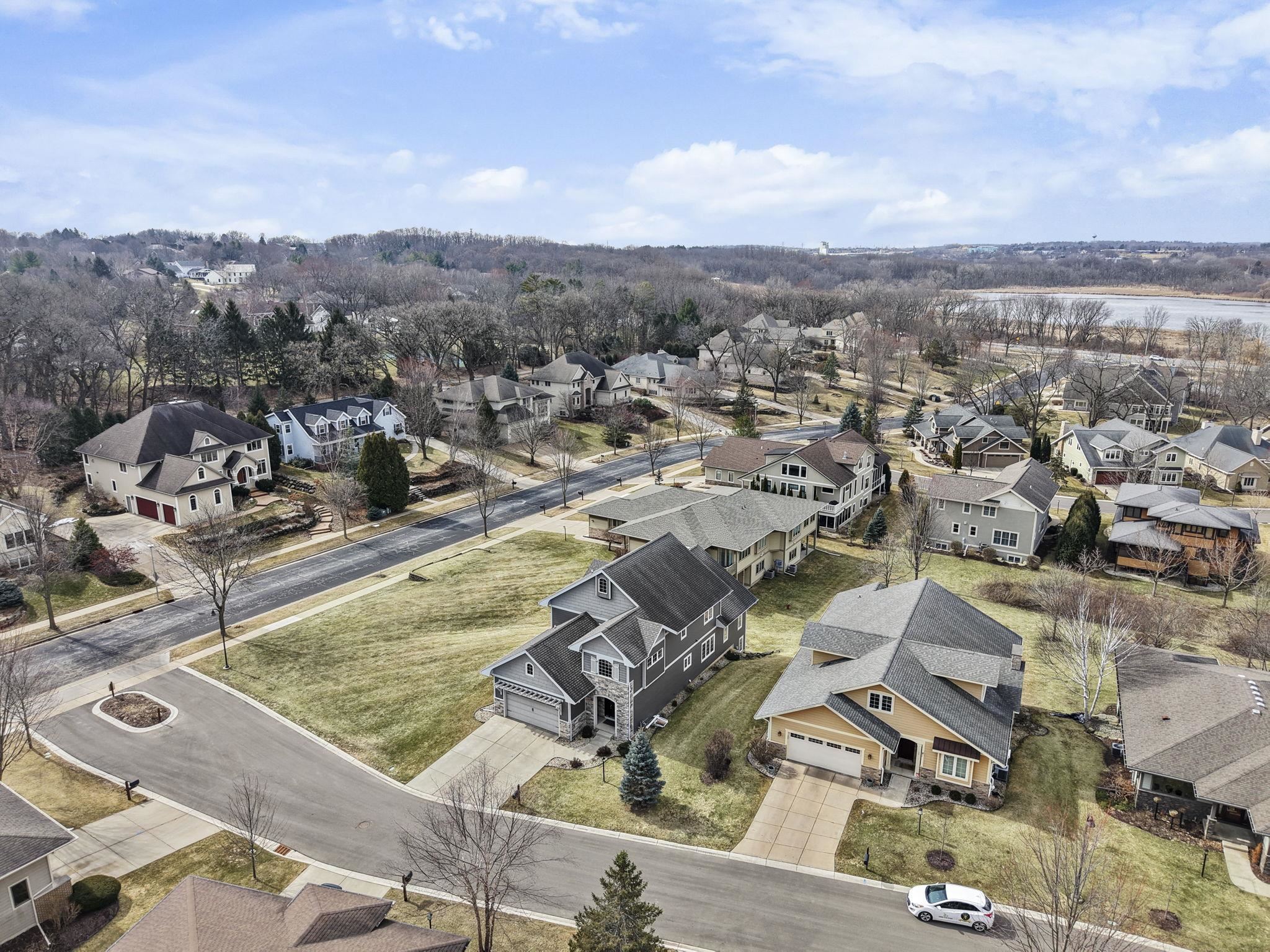 13 Arboredge Way