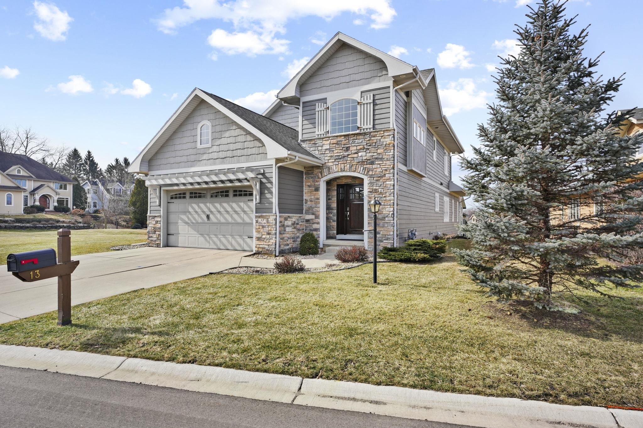 13 Arboredge Way