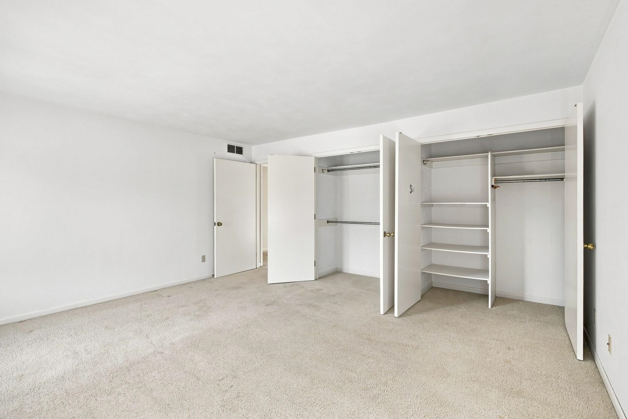 2606/2608 Baer Street