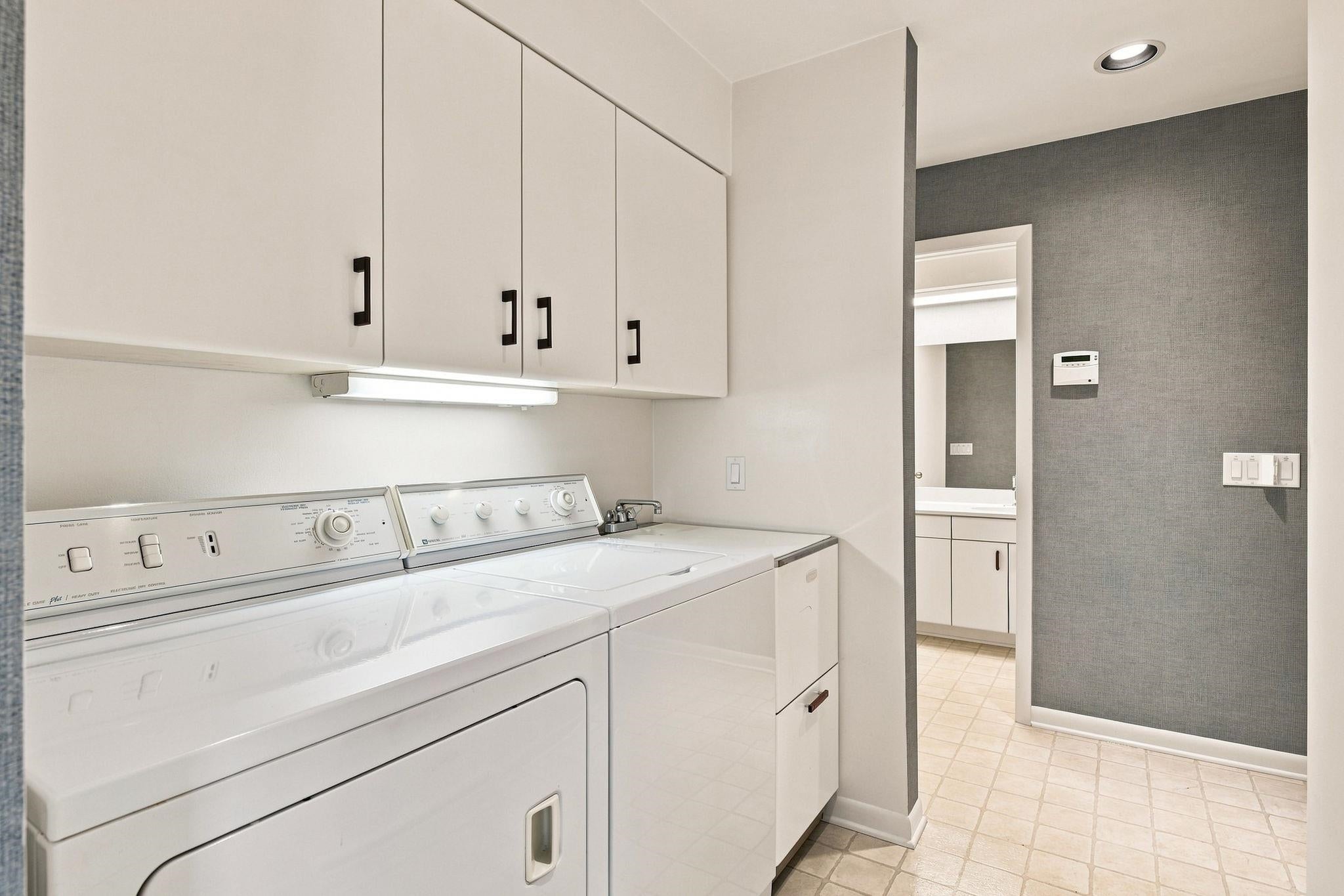 2606/2608 Baer Street