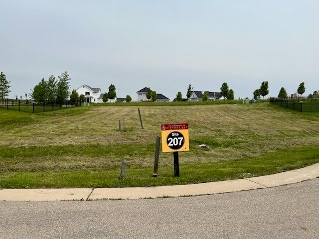 L207 Eagle Prairie Court