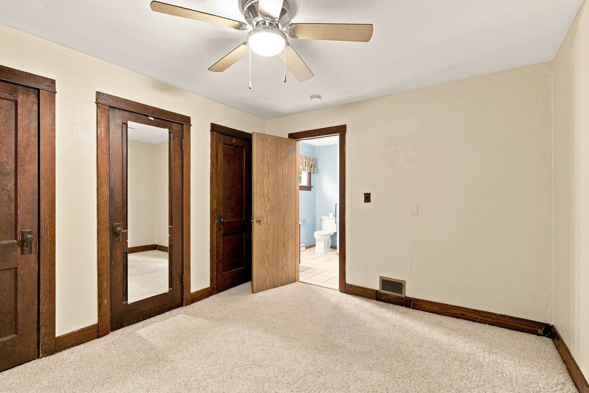 54 S Marquette Street