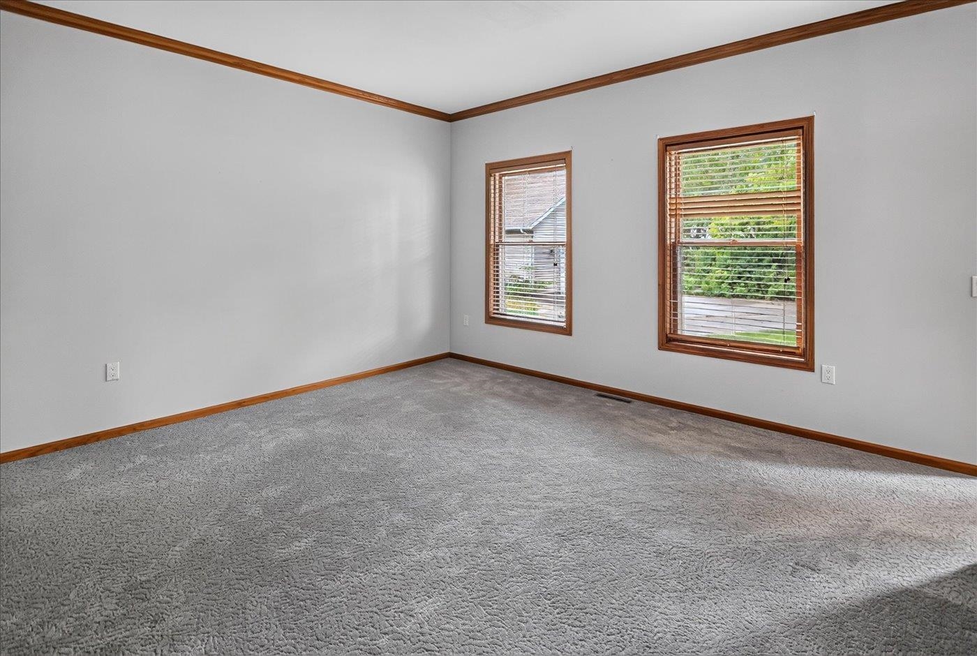 6 Fredericksburg Court