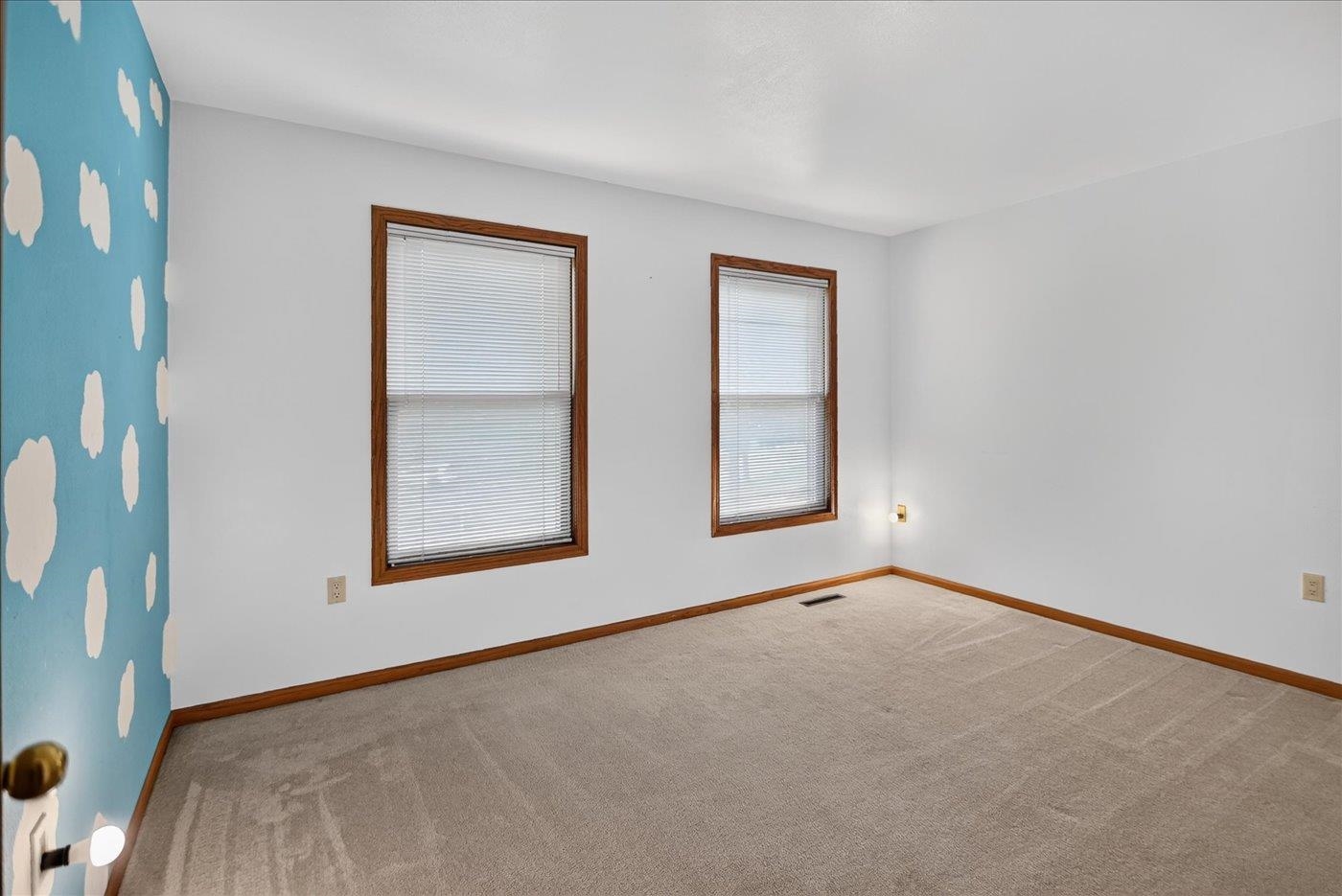 6 Fredericksburg Court