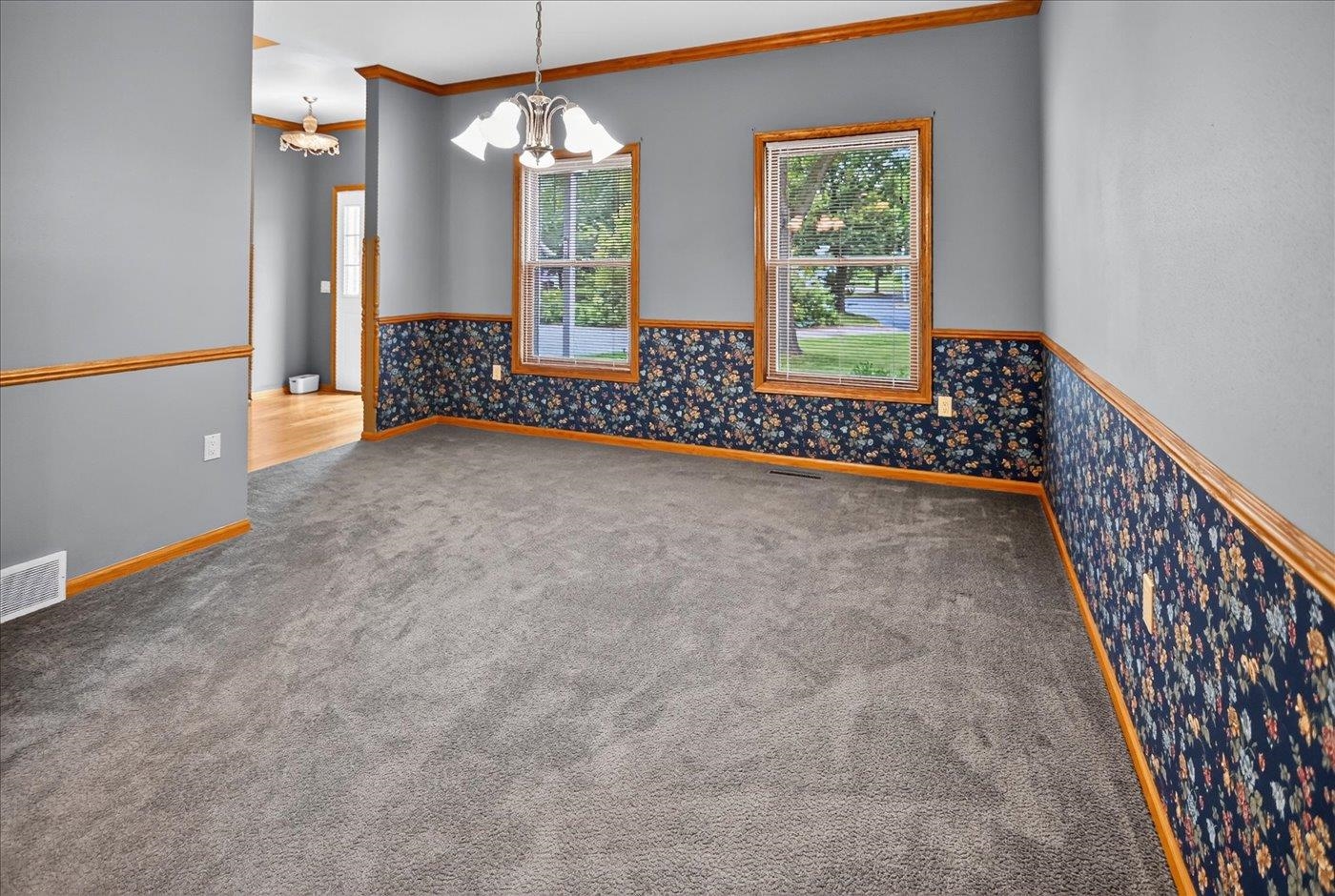 6 Fredericksburg Court