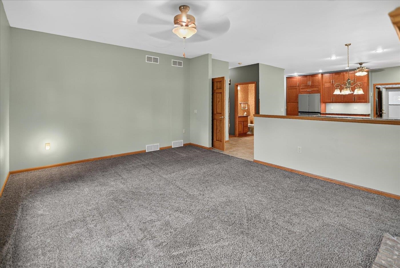 6 Fredericksburg Court
